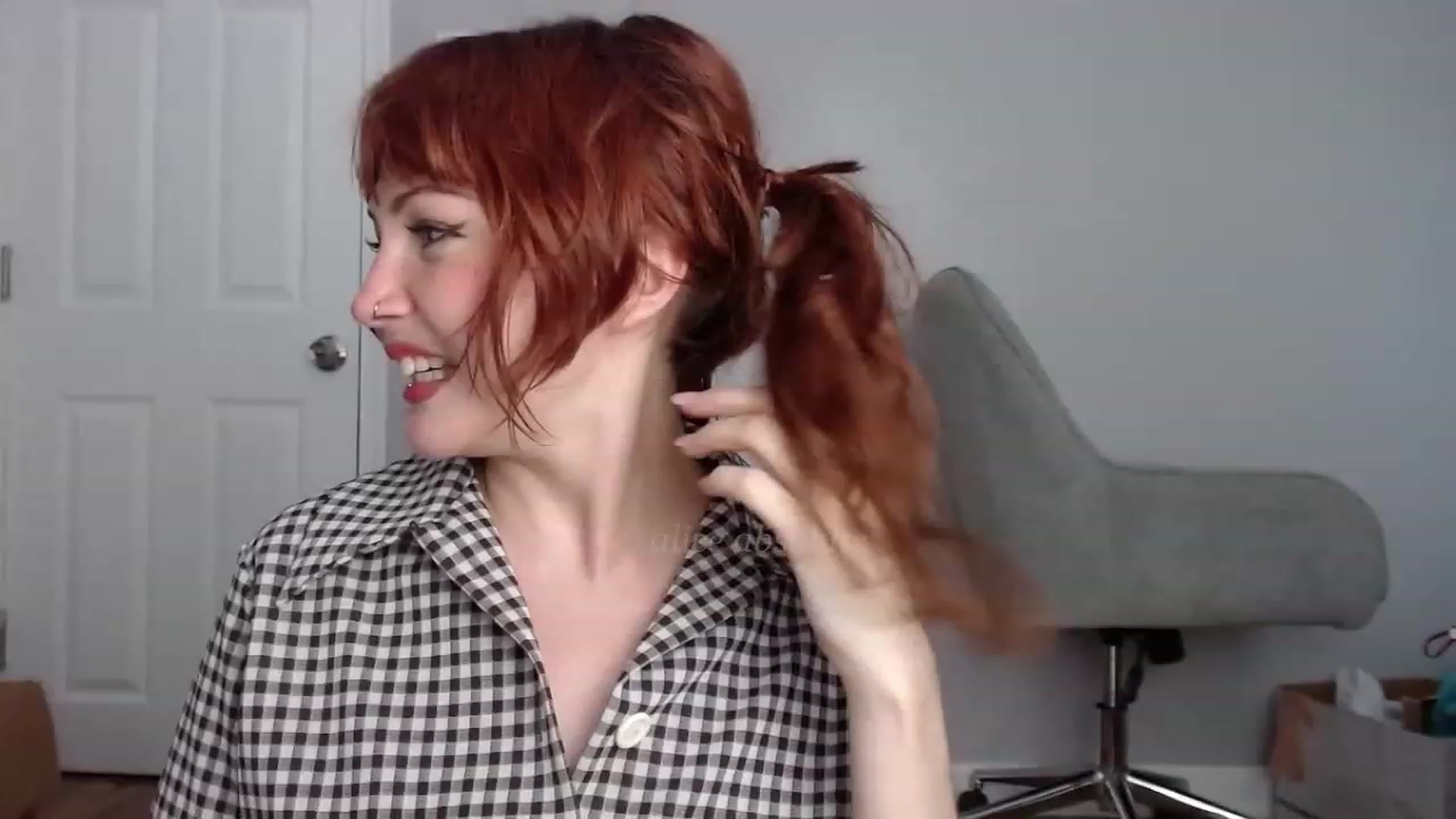 Gallery image thumbnail from aliceabs0lute's myfreecams stream on, 06/19/2023, 19:46 image 6 of 20