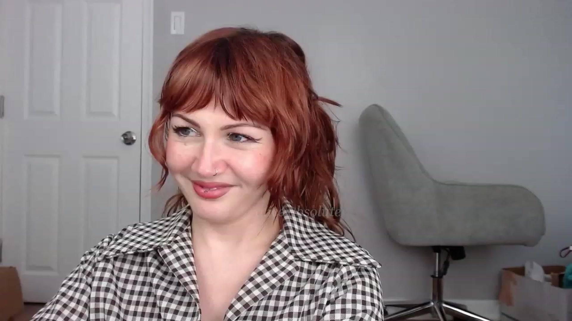 Gallery image thumbnail from aliceabs0lute's myfreecams stream on, 06/19/2023, 19:46 image 11 of 20