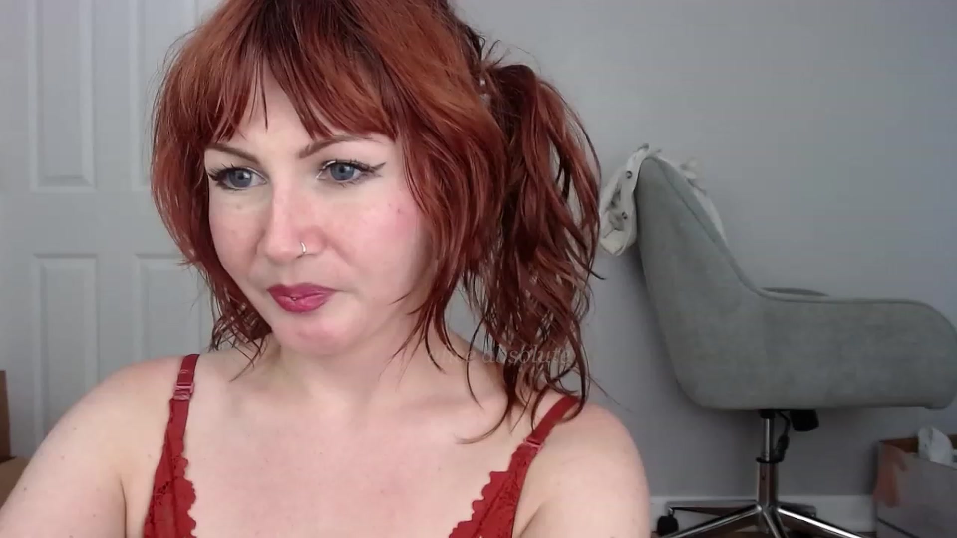 Gallery image thumbnail from aliceabs0lute's myfreecams stream on, 06/20/2023, 19:44 image 11 of 20