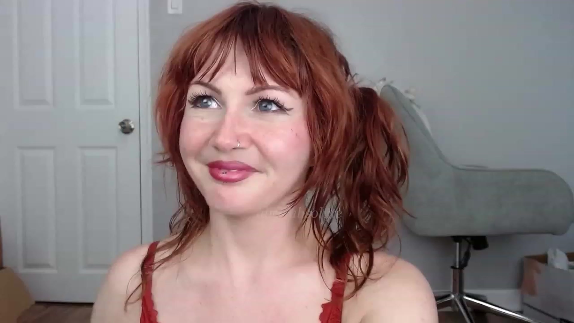 Gallery image thumbnail from aliceabs0lute's myfreecams stream on, 06/20/2023, 19:44 image 19 of 20