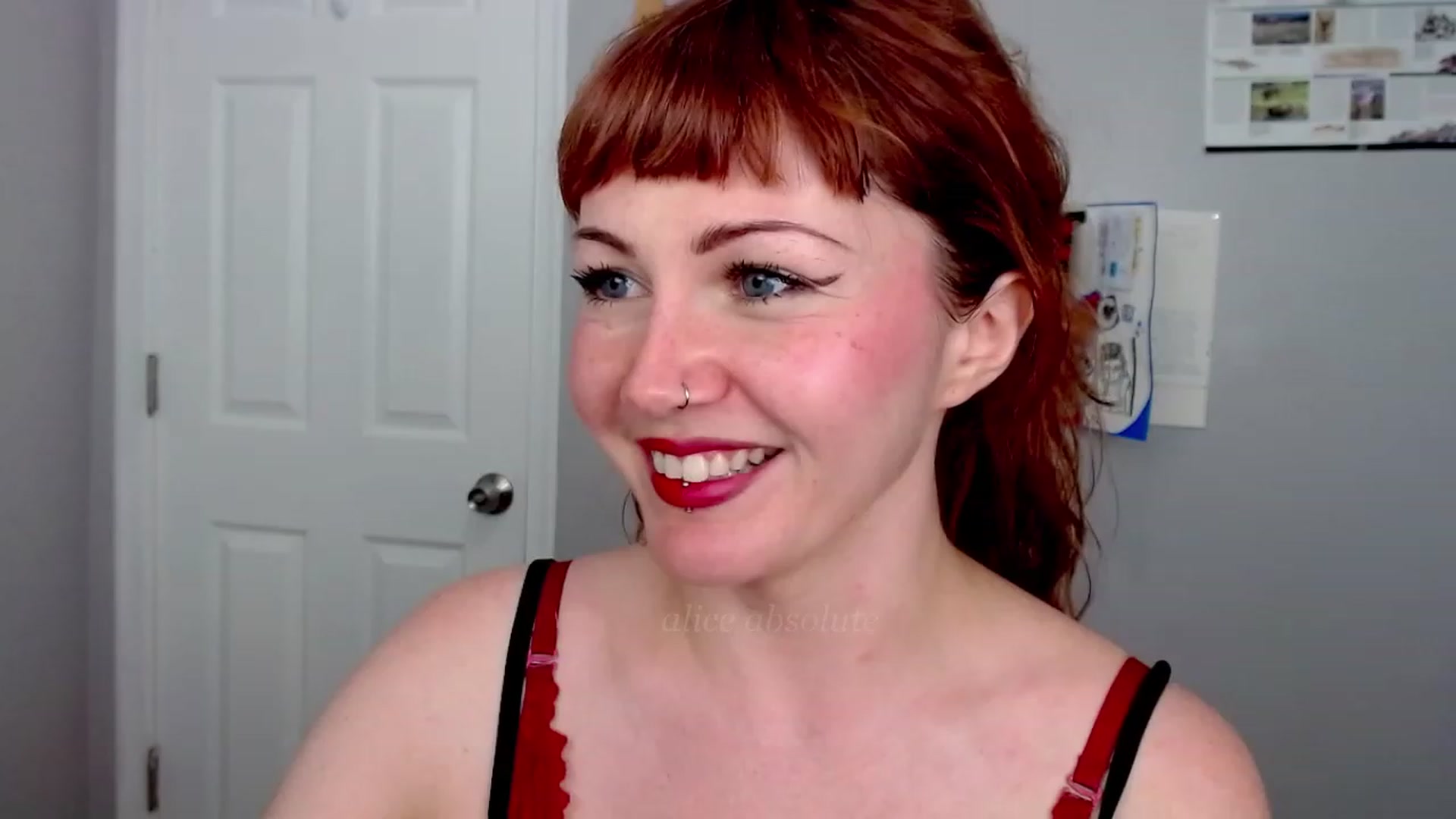 Gallery image thumbnail from aliceabs0lute's myfreecams stream on, 07/19/2023, 19:21 image 15 of 20
