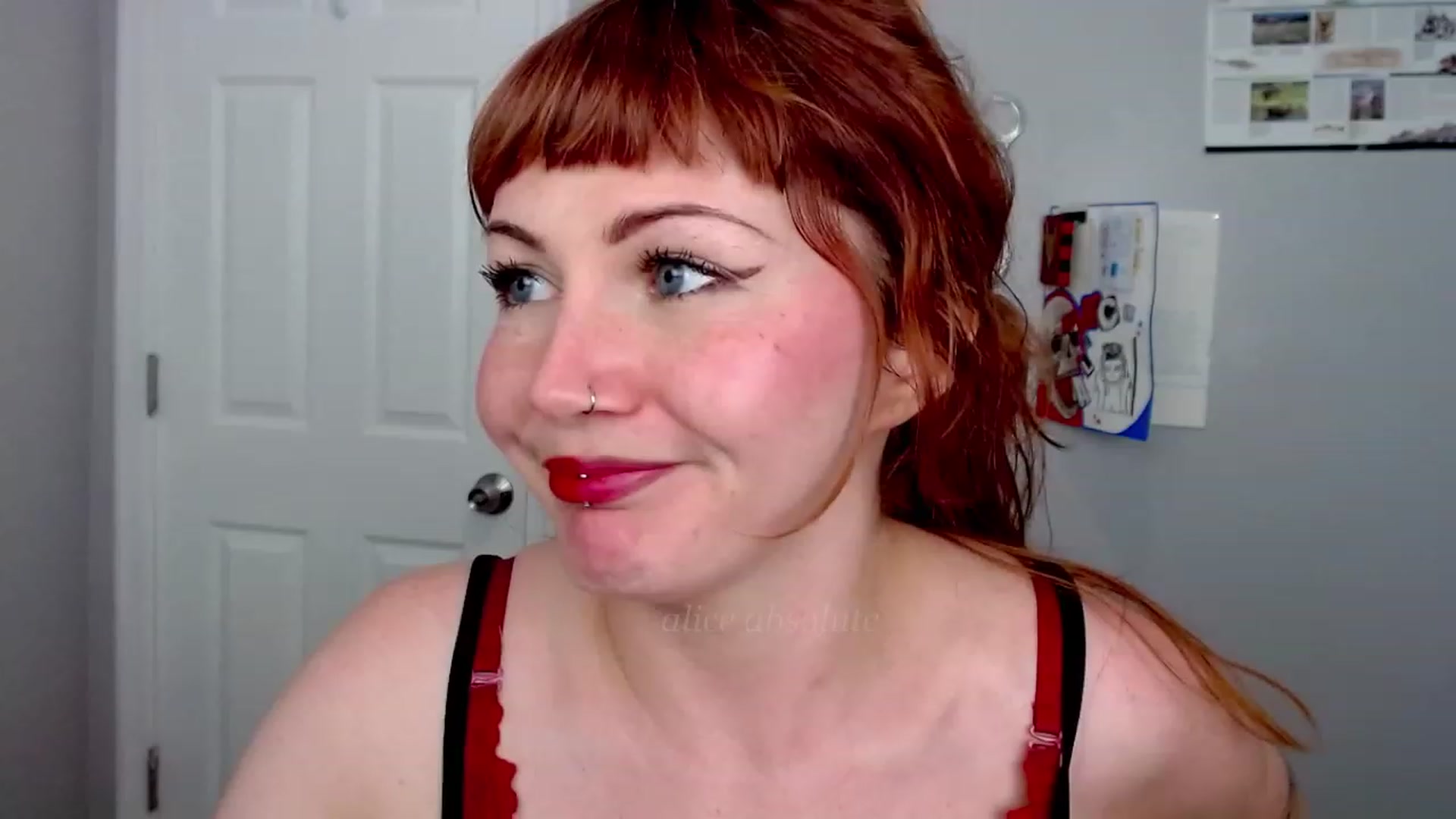 Gallery image thumbnail from aliceabs0lute's myfreecams stream on, 07/19/2023, 19:21 image 13 of 20
