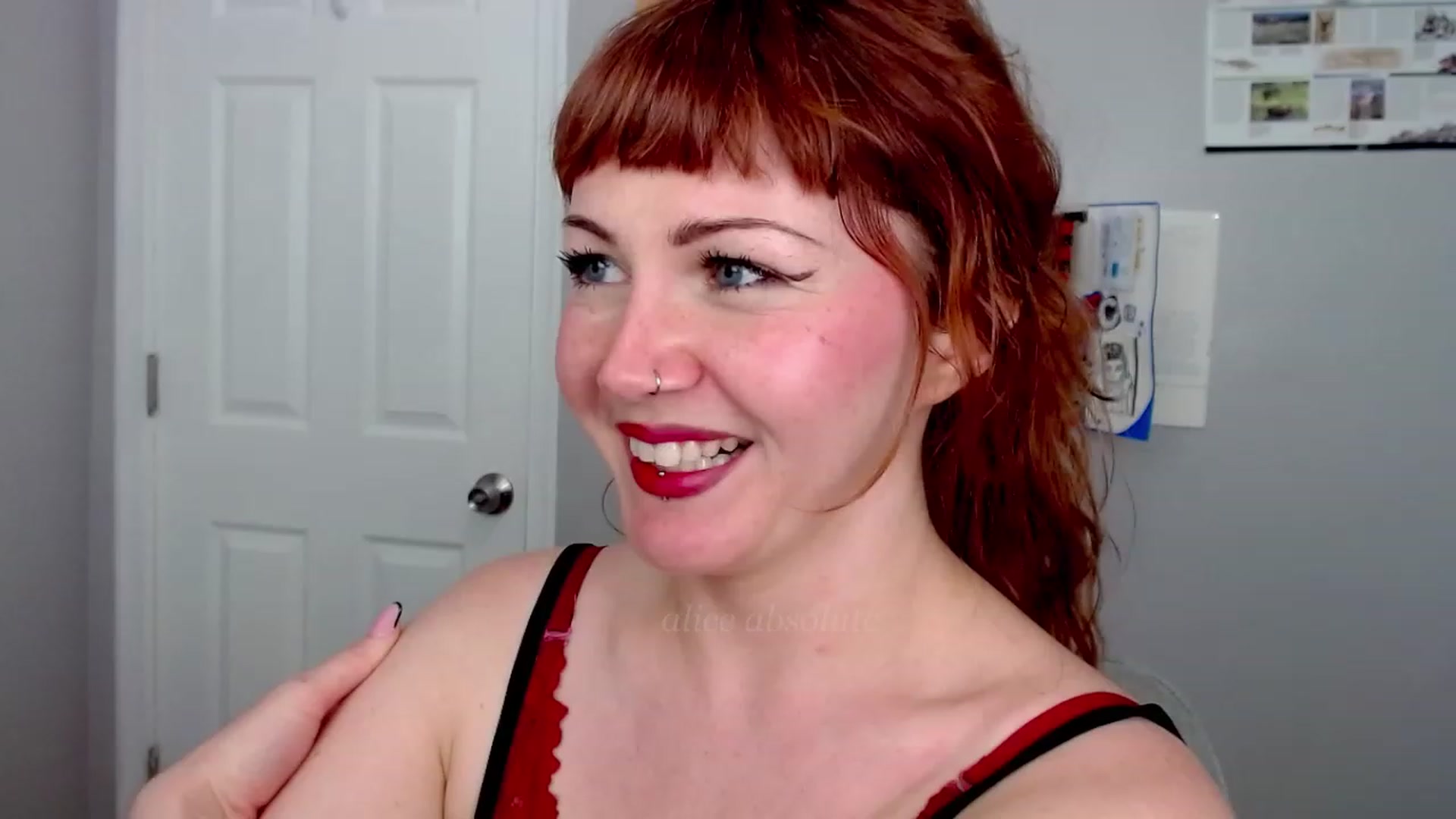 Gallery image thumbnail from aliceabs0lute's myfreecams stream on, 07/19/2023, 19:21 image 14 of 20