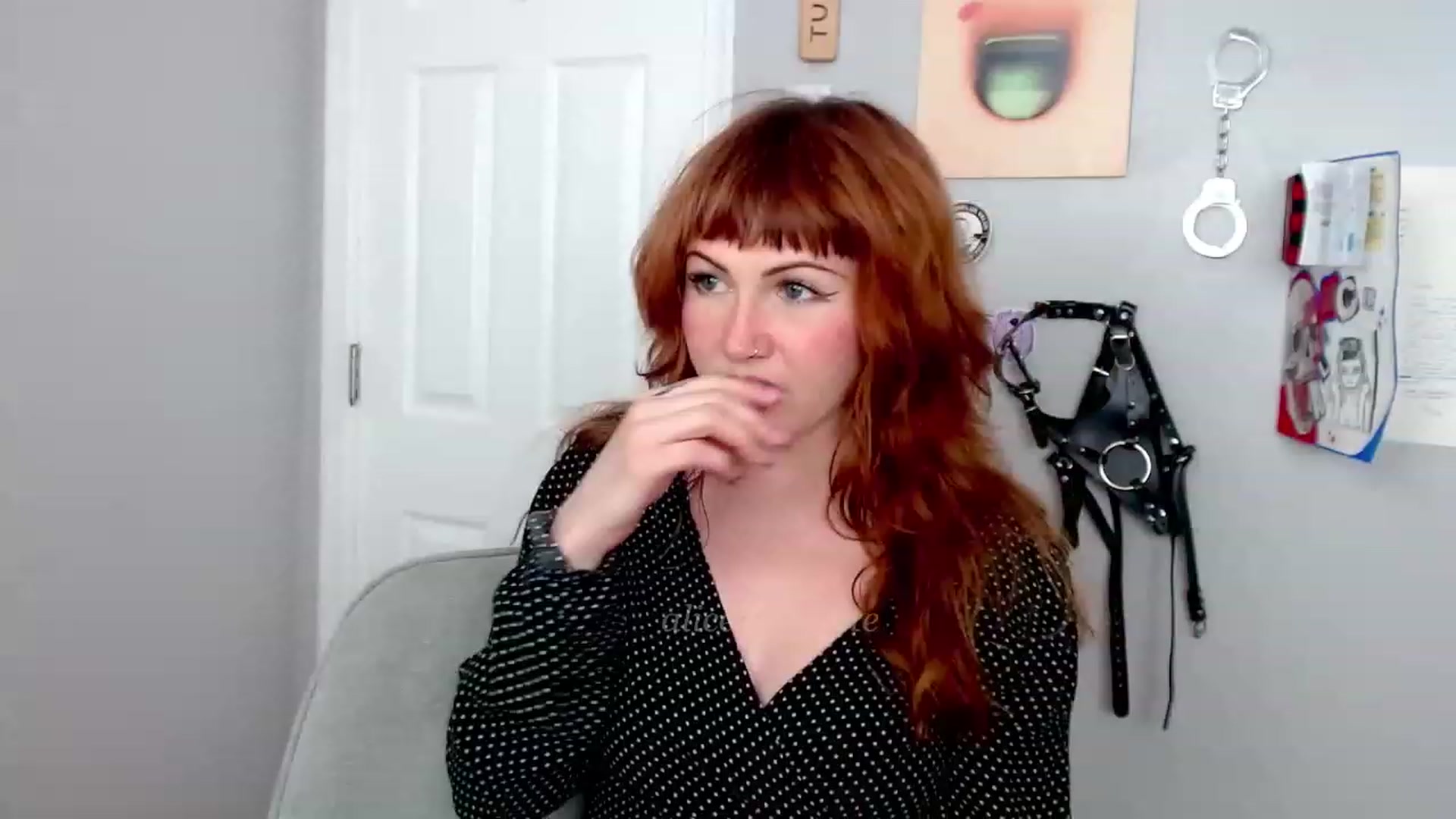 Gallery image thumbnail from aliceabs0lute's myfreecams stream on, 07/26/2023, 18:11 image 16 of 20