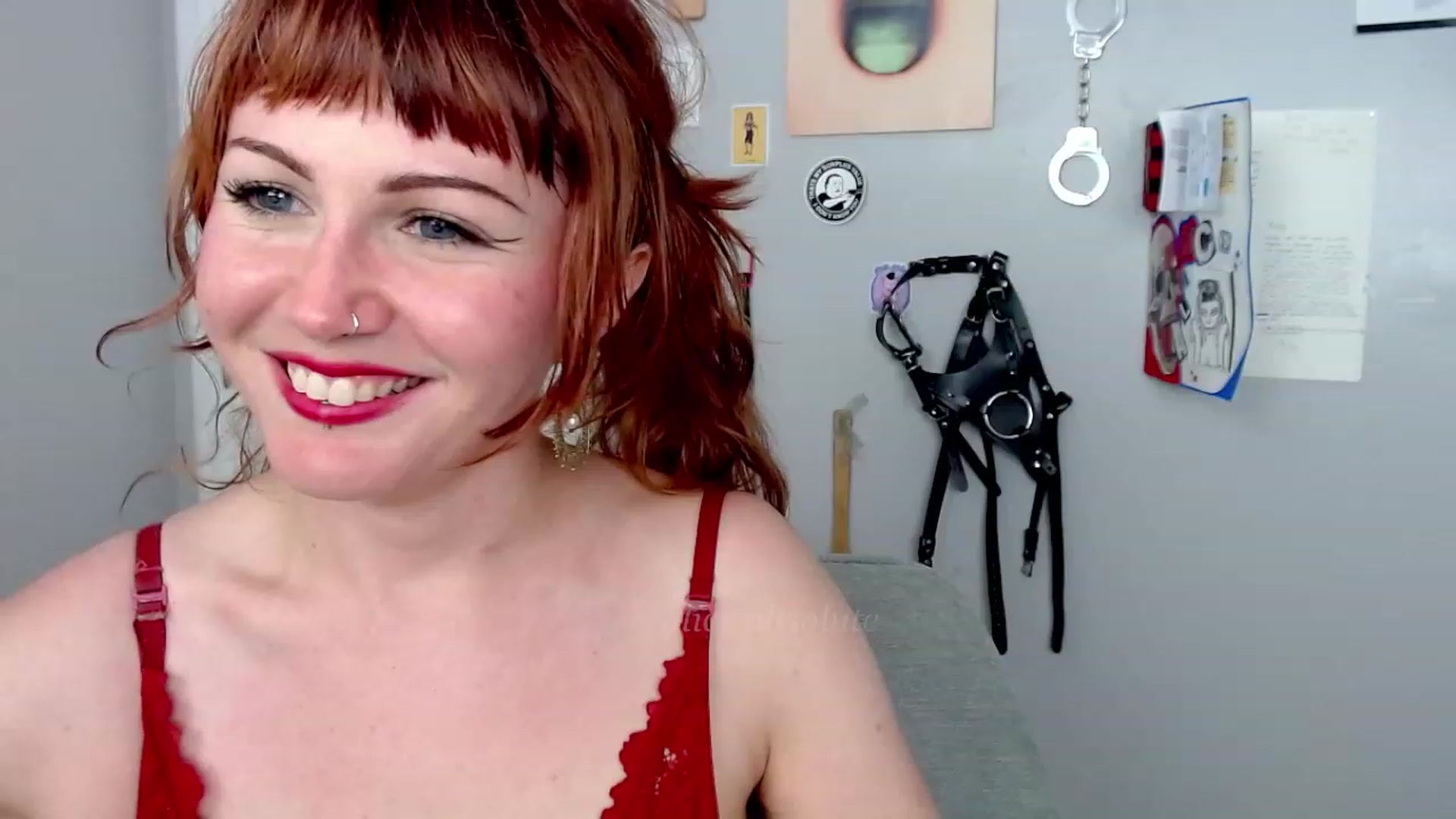 Gallery image thumbnail from aliceabs0lute's myfreecams stream on, 07/27/2023, 18:16 image 12 of 20