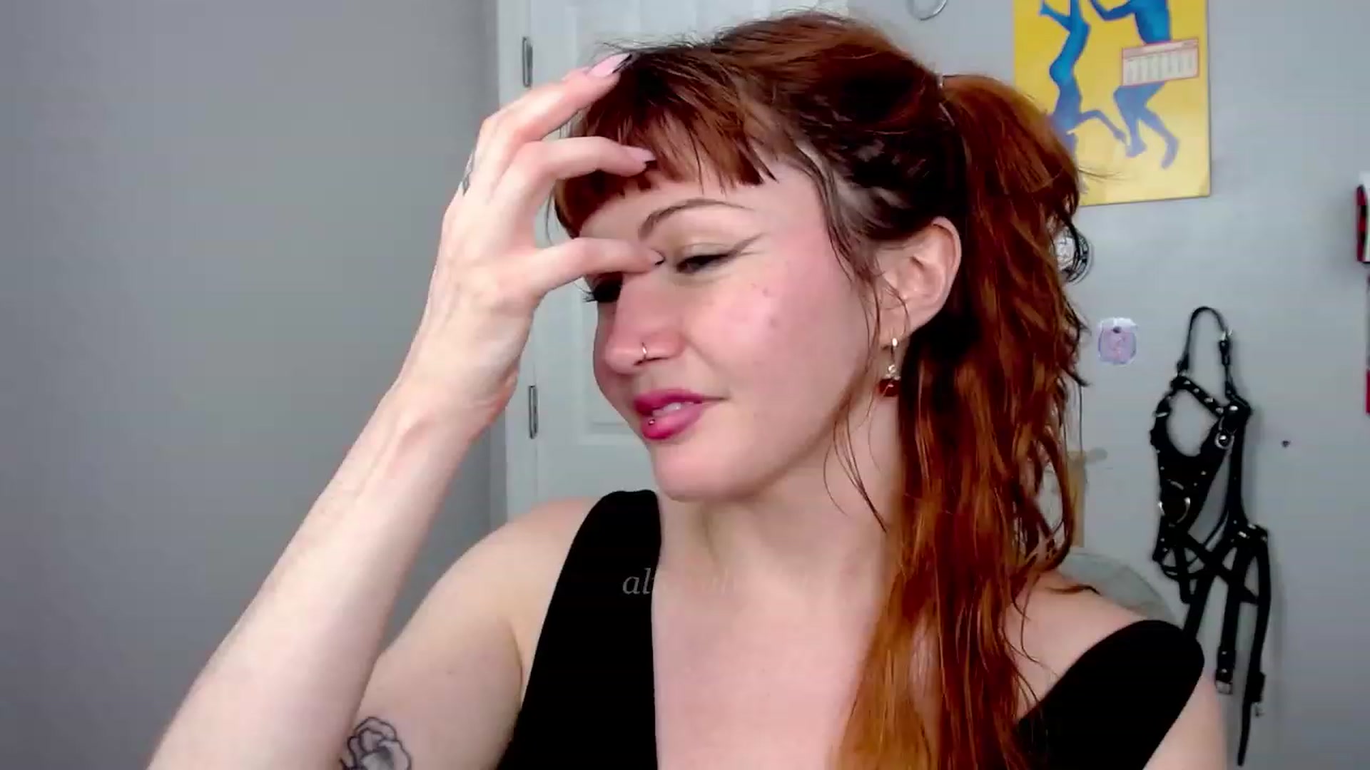 Gallery image thumbnail from aliceabs0lute's myfreecams stream on, 08/07/2023, 19:15 image 10 of 20