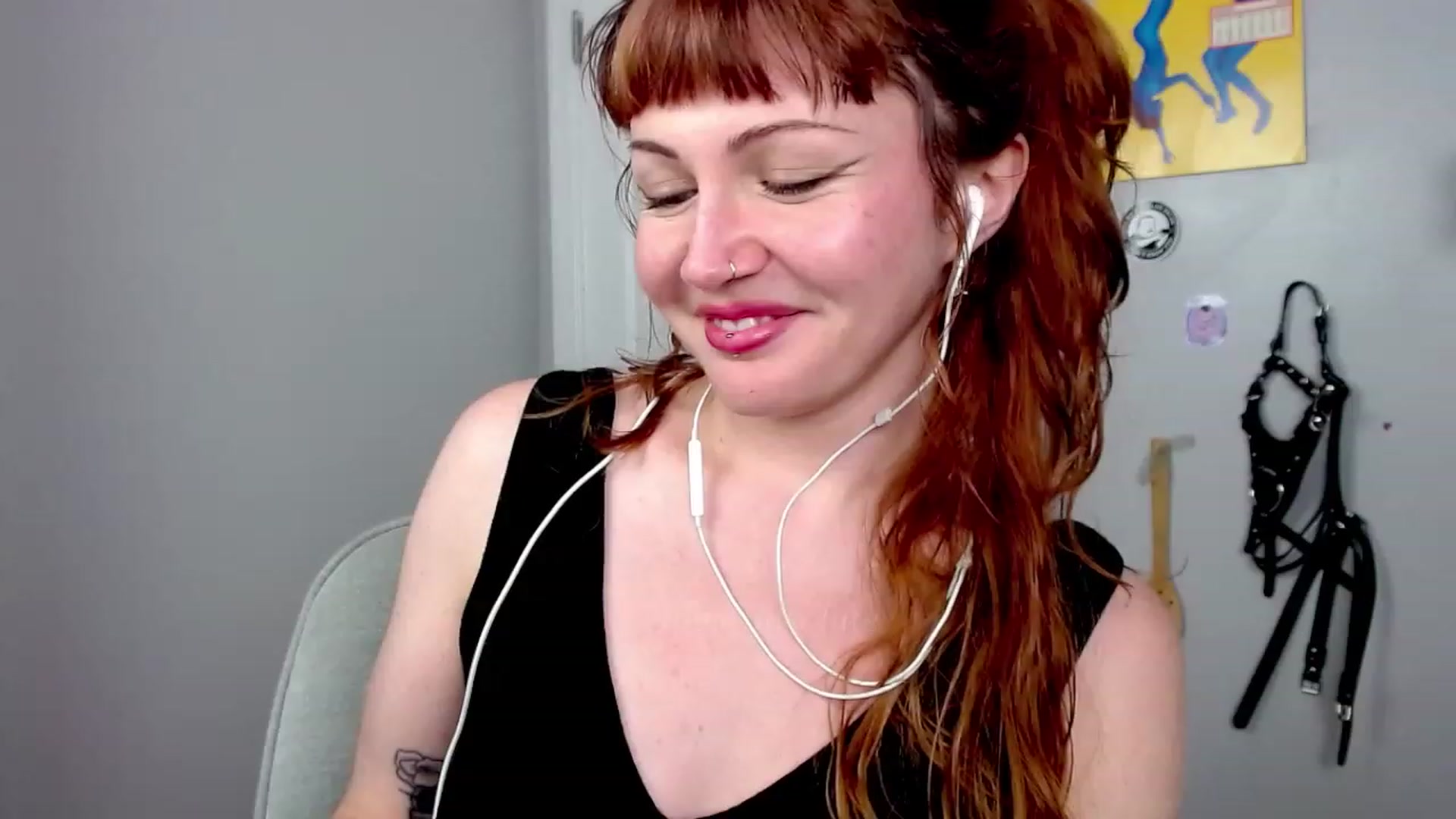 Gallery image thumbnail from aliceabs0lute's myfreecams stream on, 08/07/2023, 20:02 image 16 of 20