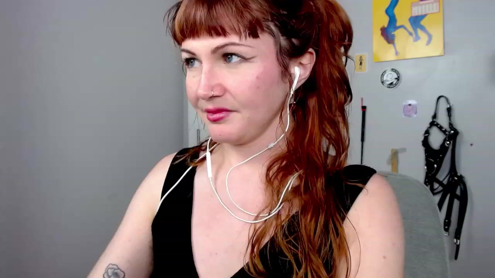 Gallery image thumbnail from aliceabs0lute's myfreecams stream on, 08/07/2023, 20:02 image 19 of 20