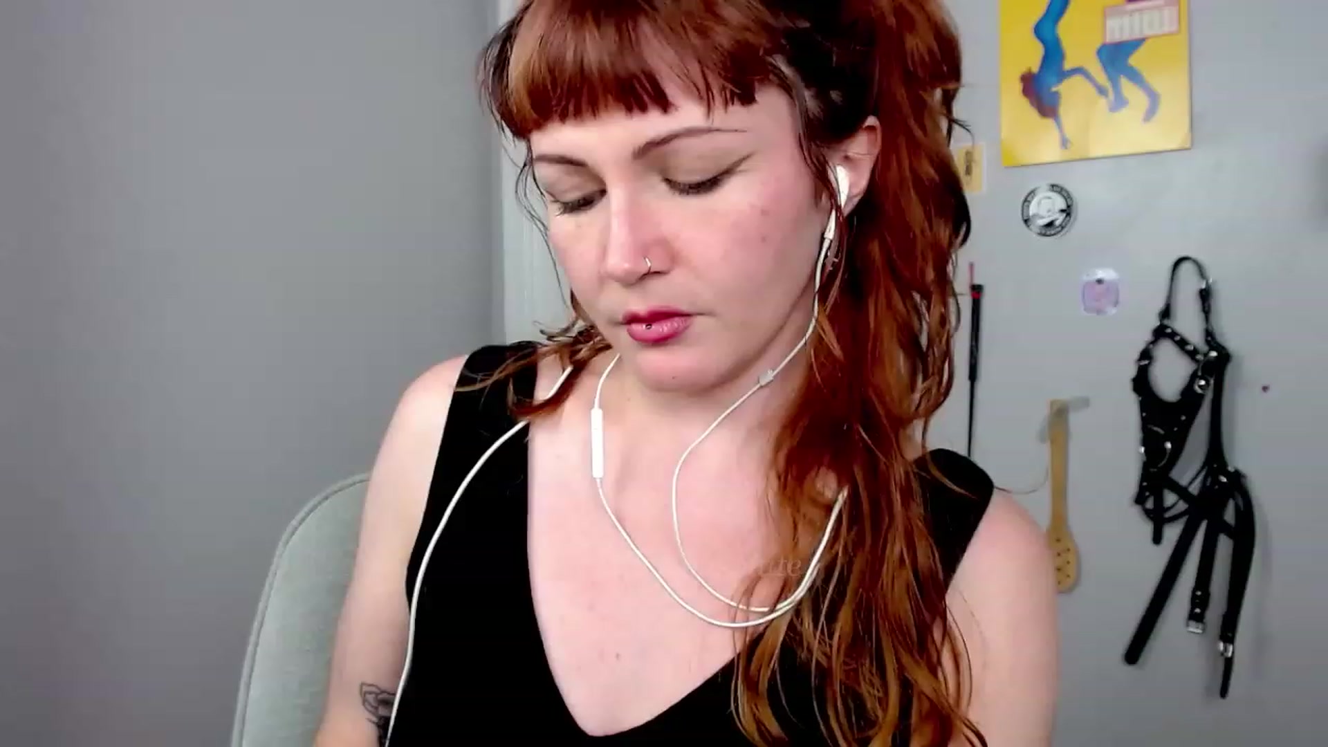 Gallery image thumbnail from aliceabs0lute's myfreecams stream on, 08/07/2023, 20:02 image 15 of 20