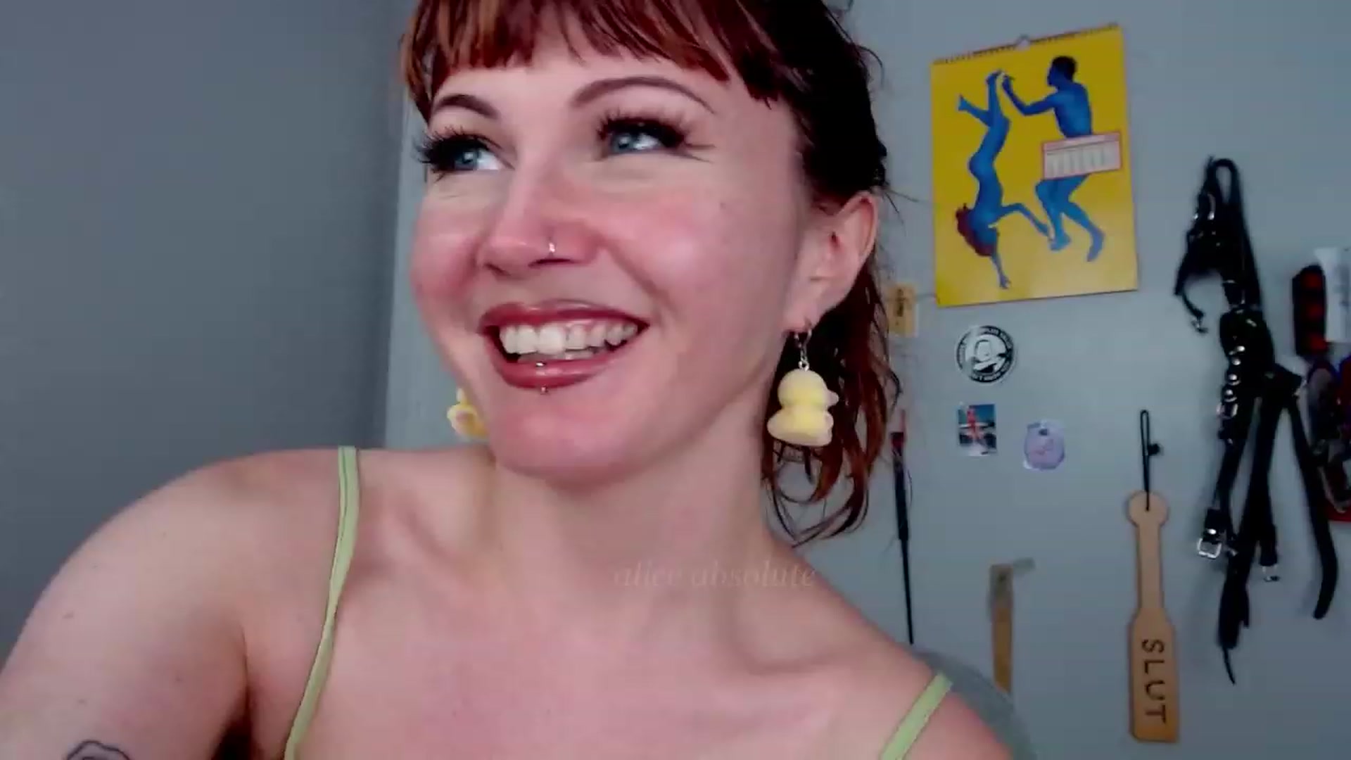 Gallery image thumbnail from aliceabs0lute's myfreecams stream on, 08/17/2023, 19:33 image 10 of 20
