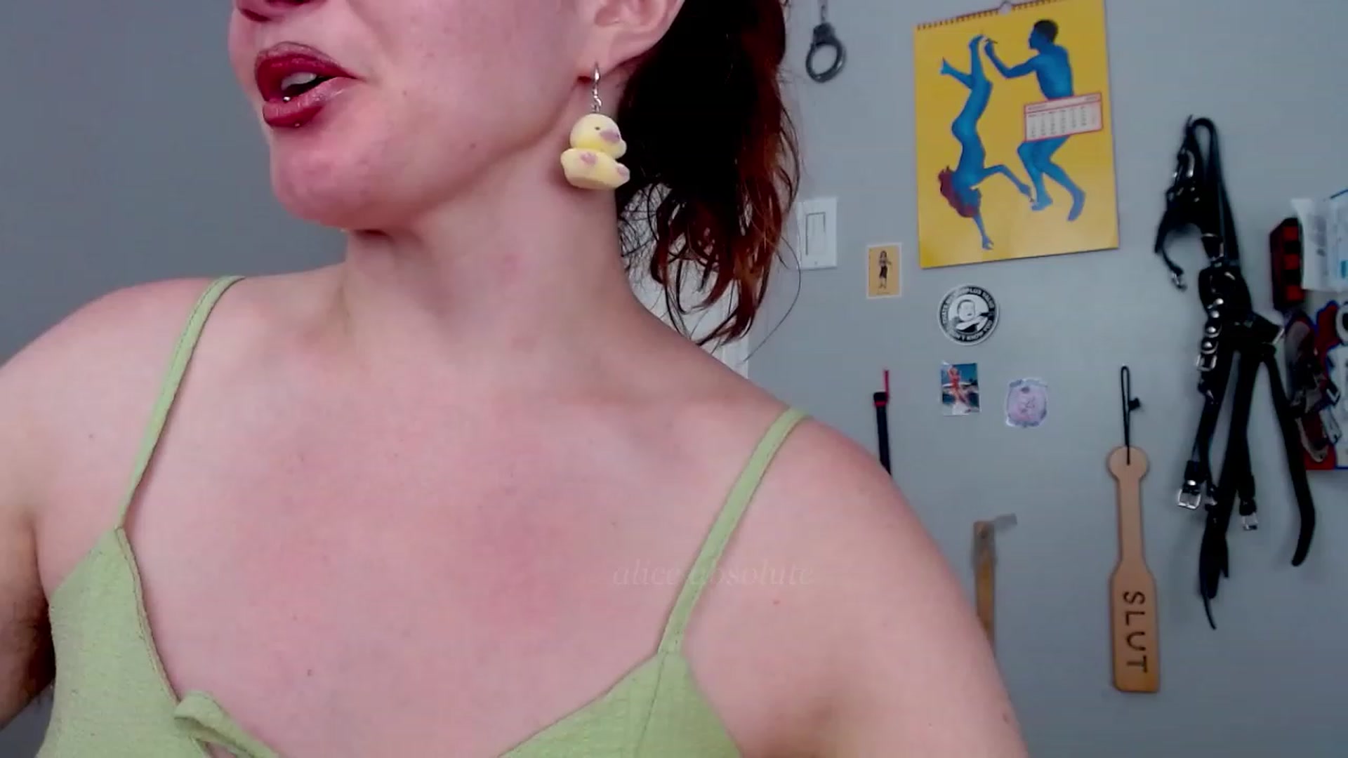 Gallery image thumbnail from aliceabs0lute's myfreecams stream on, 08/17/2023, 19:33 image 13 of 20