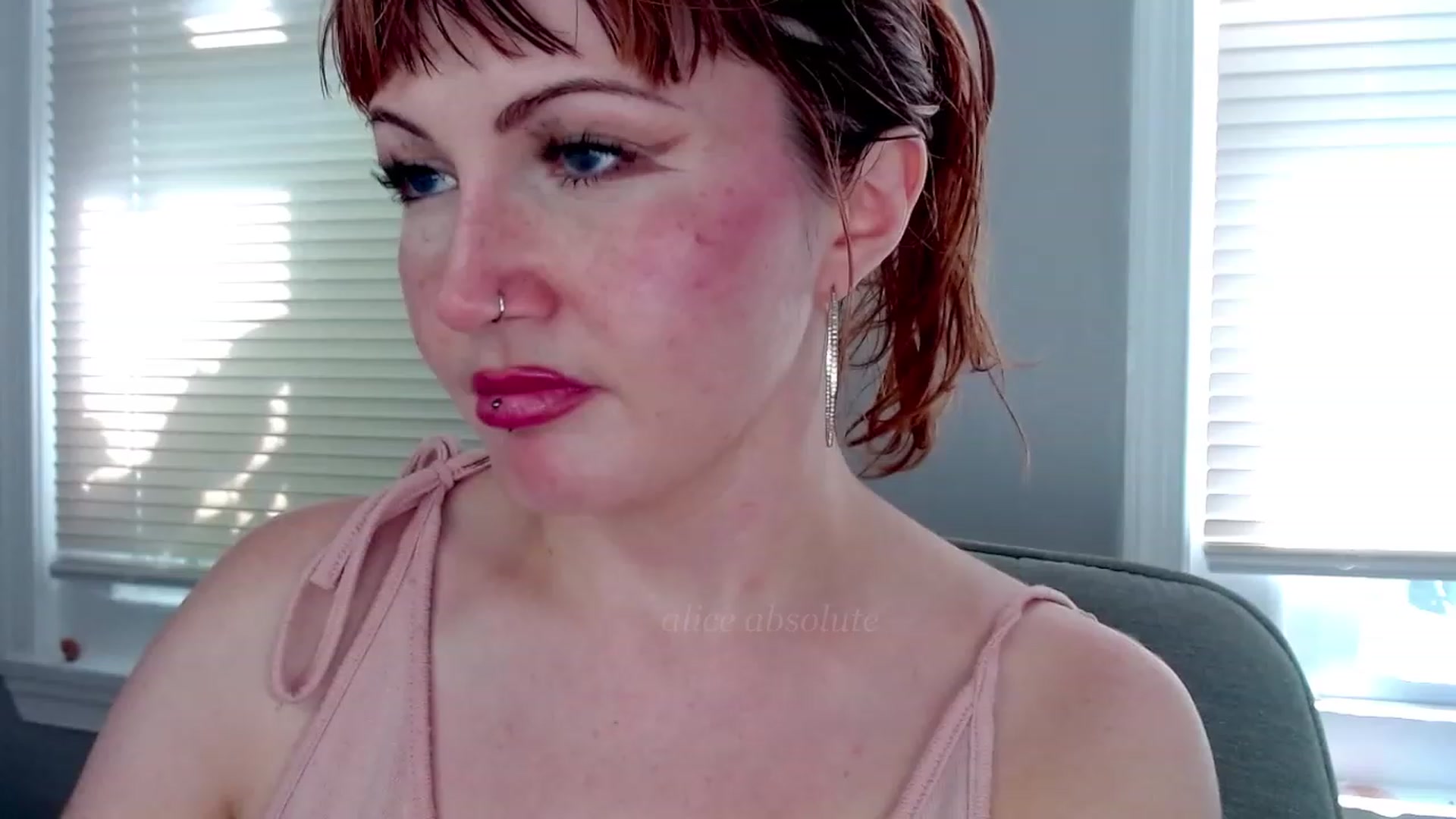 Gallery image thumbnail from aliceabs0lute's myfreecams stream on, 08/22/2023, 20:11 image 18 of 20