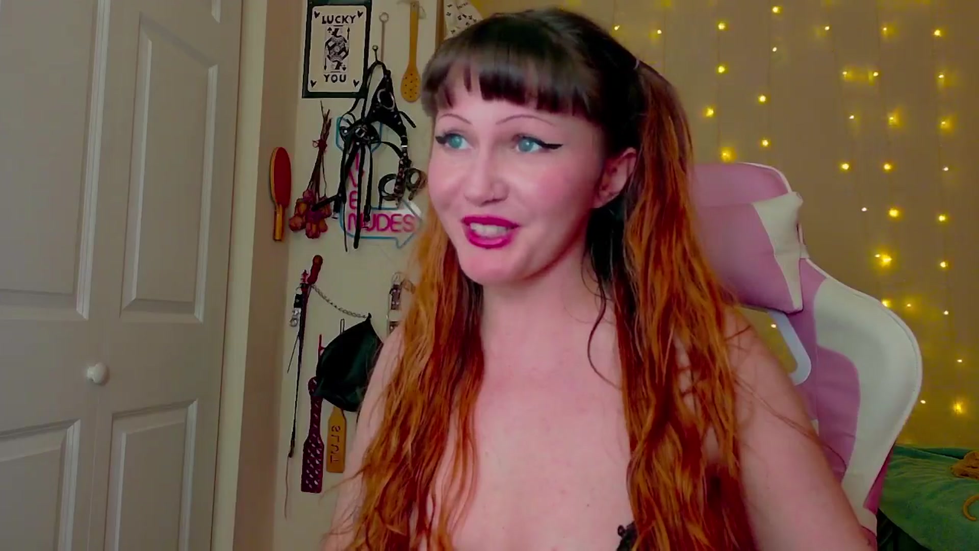Gallery image thumbnail from aliceabs0lute's myfreecams stream on, 08/16/2025, 01:14 image 17 of 20