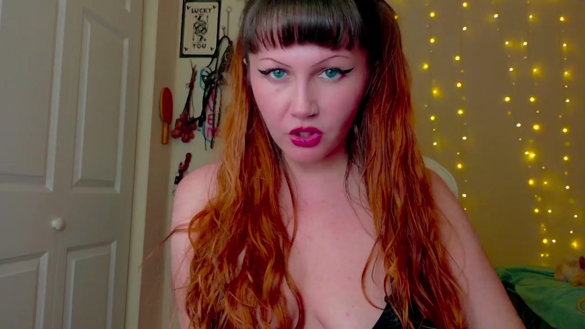 Gallery image thumbnail from aliceabs0lute's myfreecams stream on, 08/16/2025, 01:14 image 5 of 20