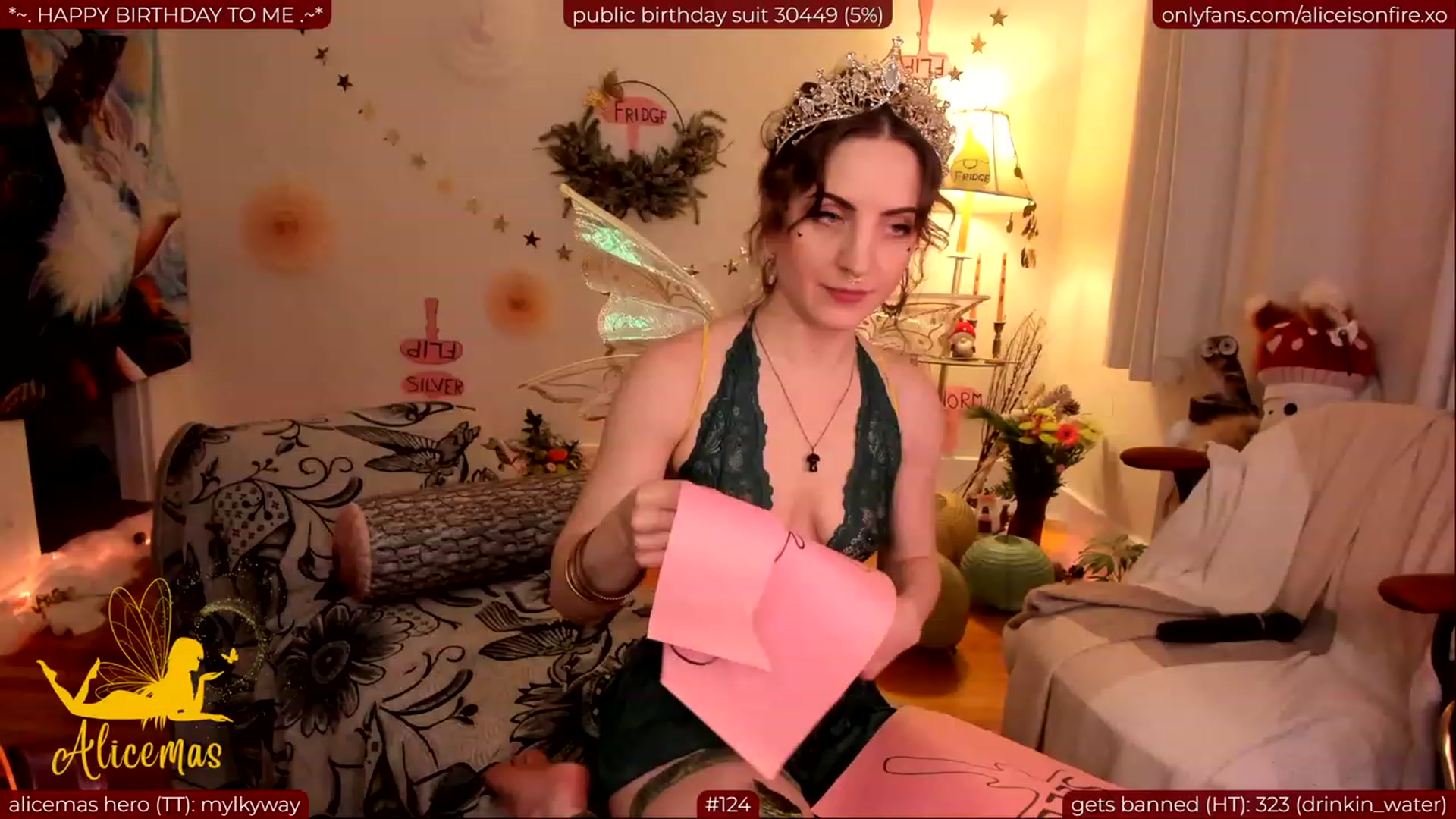 Gallery image thumbnail from alicebday's myfreecams stream on, 12/07/2023, 05:08 image 12 of 20