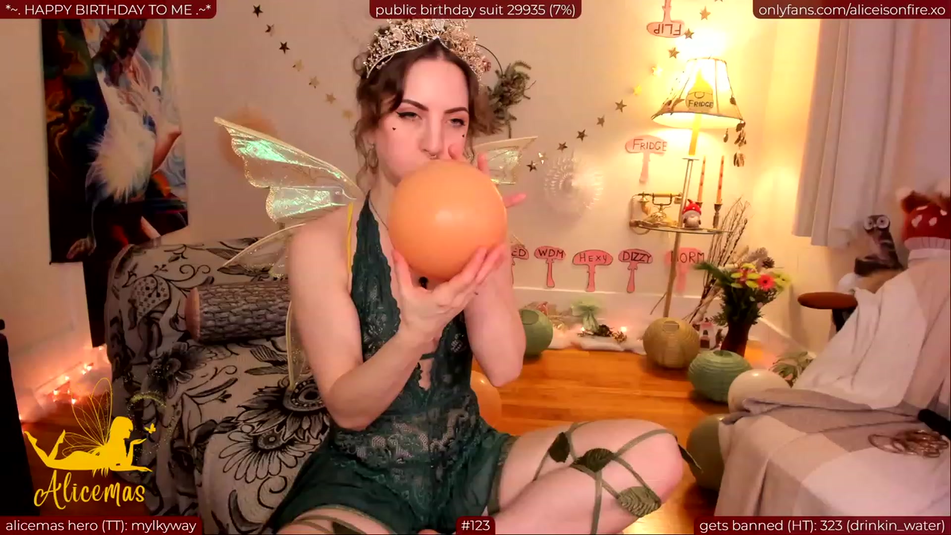Gallery image thumbnail from alicebday's myfreecams stream on, 12/07/2023, 06:06 image 1 of 20