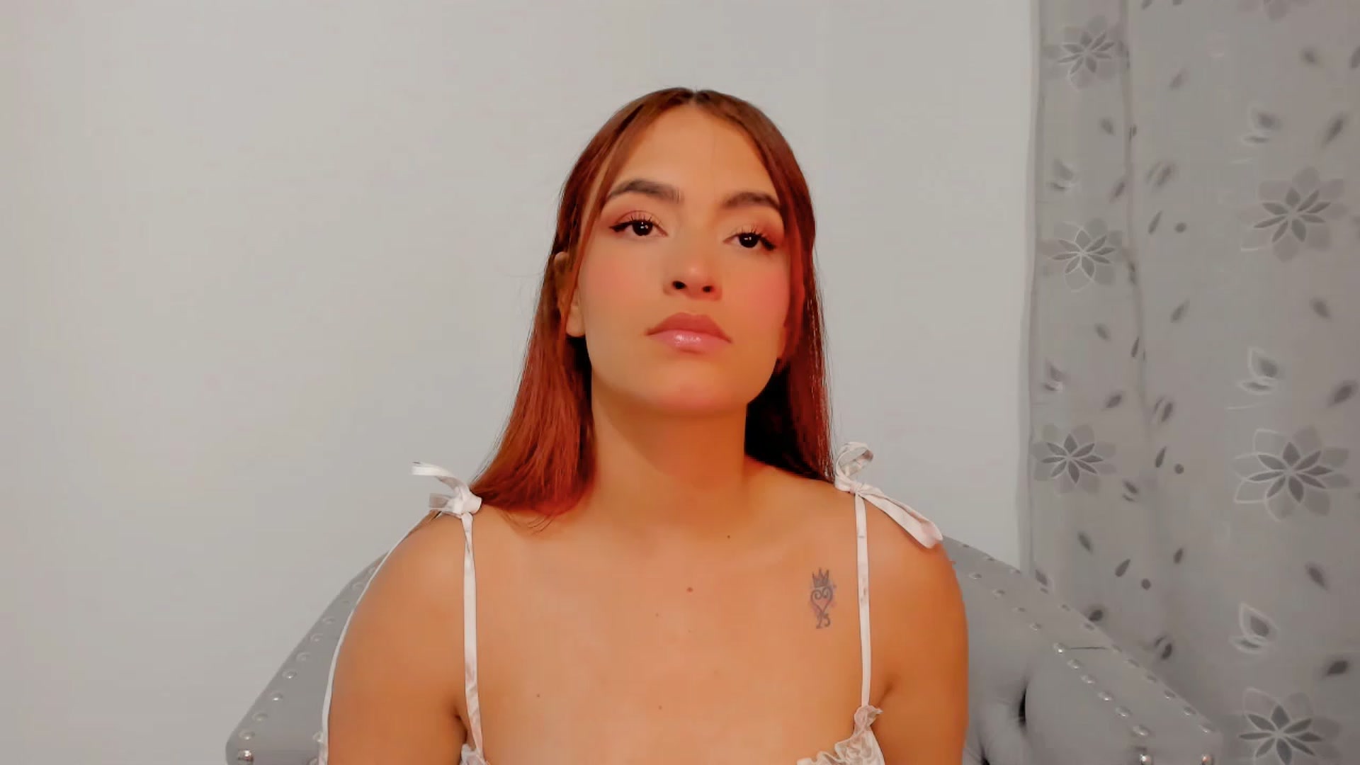 Gallery image thumbnail from alicee_sweet's myfreecams stream on, 12/05/2022, 07:09 image 8 of 20