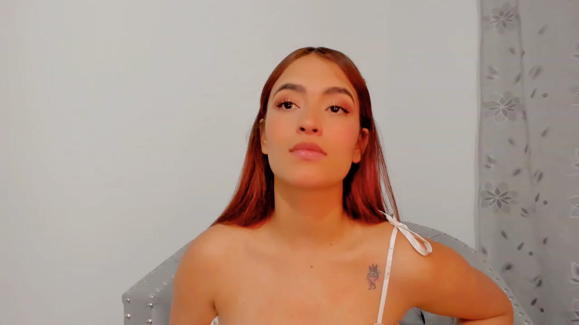 Gallery image thumbnail from alicee_sweet's myfreecams stream on, 12/05/2022, 08:29 image 8 of 20