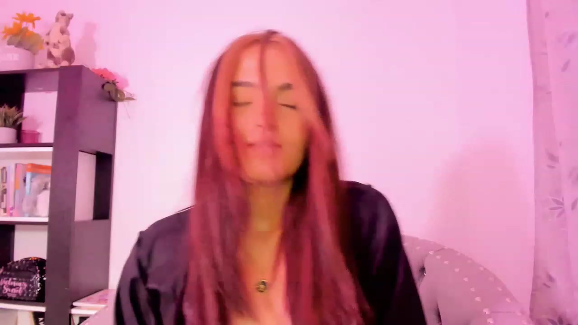 Gallery image thumbnail from alicee_sweet's myfreecams stream on, 01/26/2023, 08:41 image 8 of 20