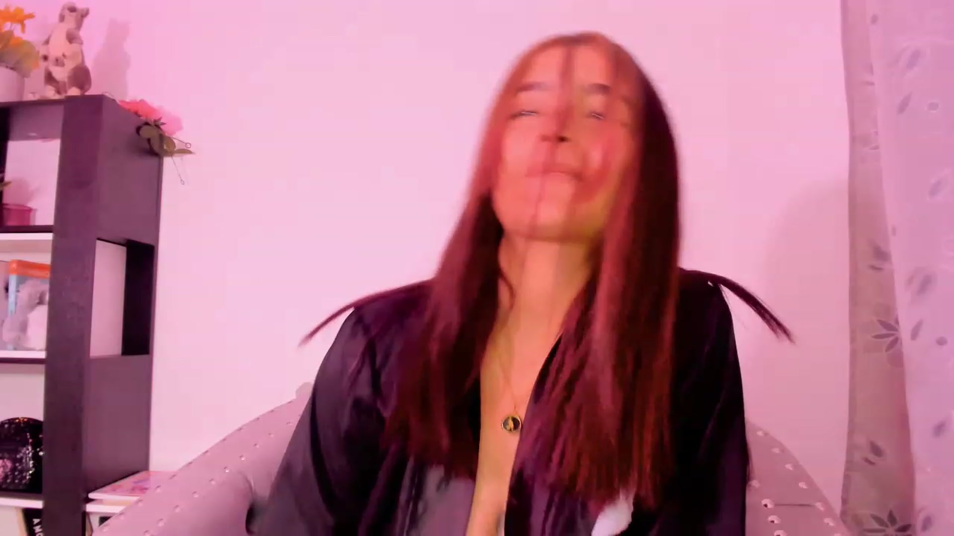 Gallery image thumbnail from alicee_sweet's myfreecams stream on, 01/26/2023, 08:41 image 6 of 20
