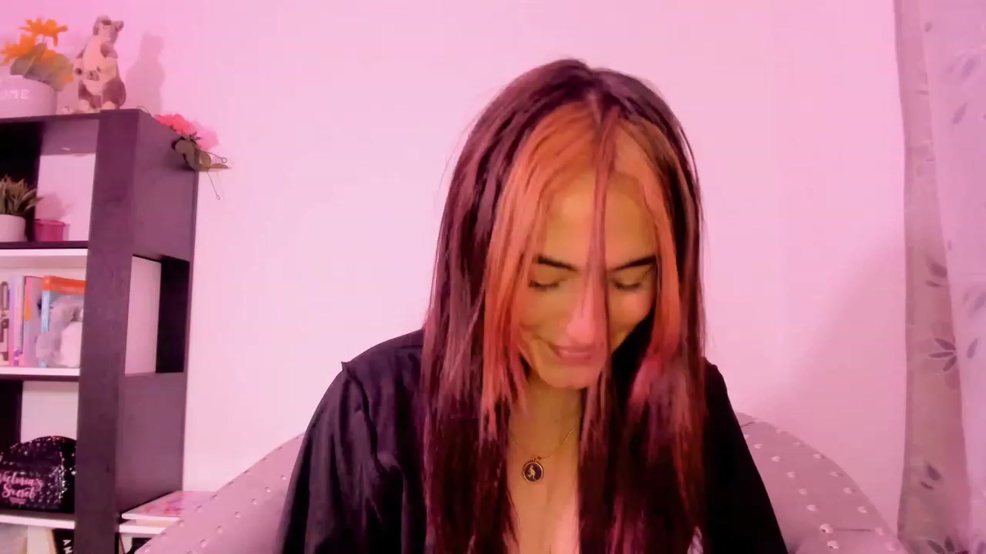 Gallery image thumbnail from alicee_sweet's myfreecams stream on, 01/26/2023, 08:41 image 7 of 20