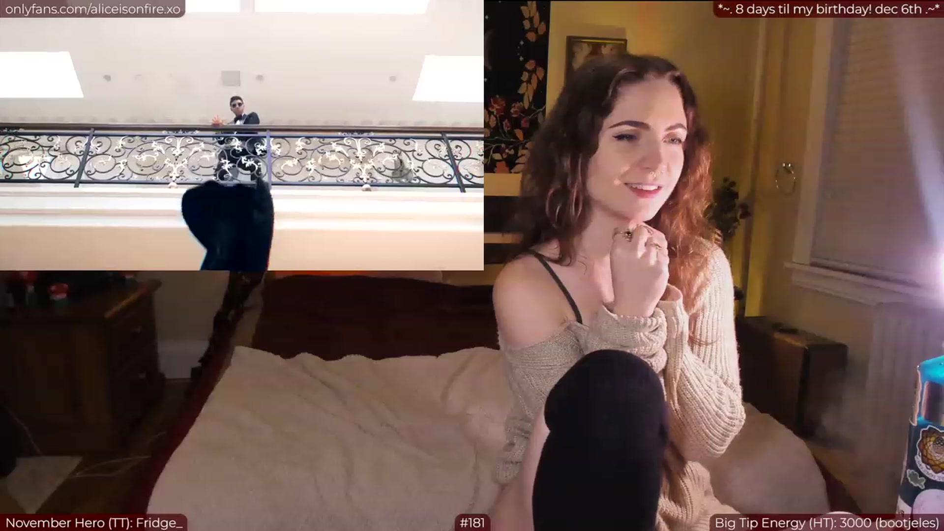 Gallery image thumbnail from aliceisonfire's myfreecams stream on, 11/29/2022, 06:21 image 10 of 20