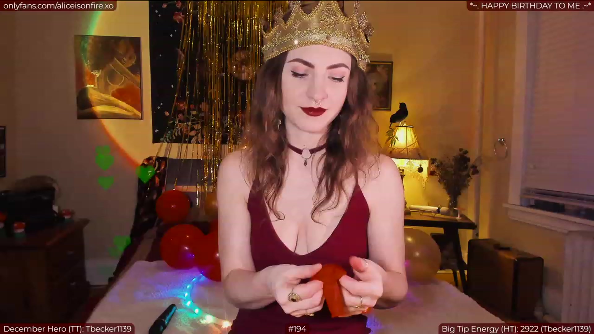Gallery image thumbnail from aliceisonfire's myfreecams stream on, 12/07/2022, 04:22 image 10 of 20