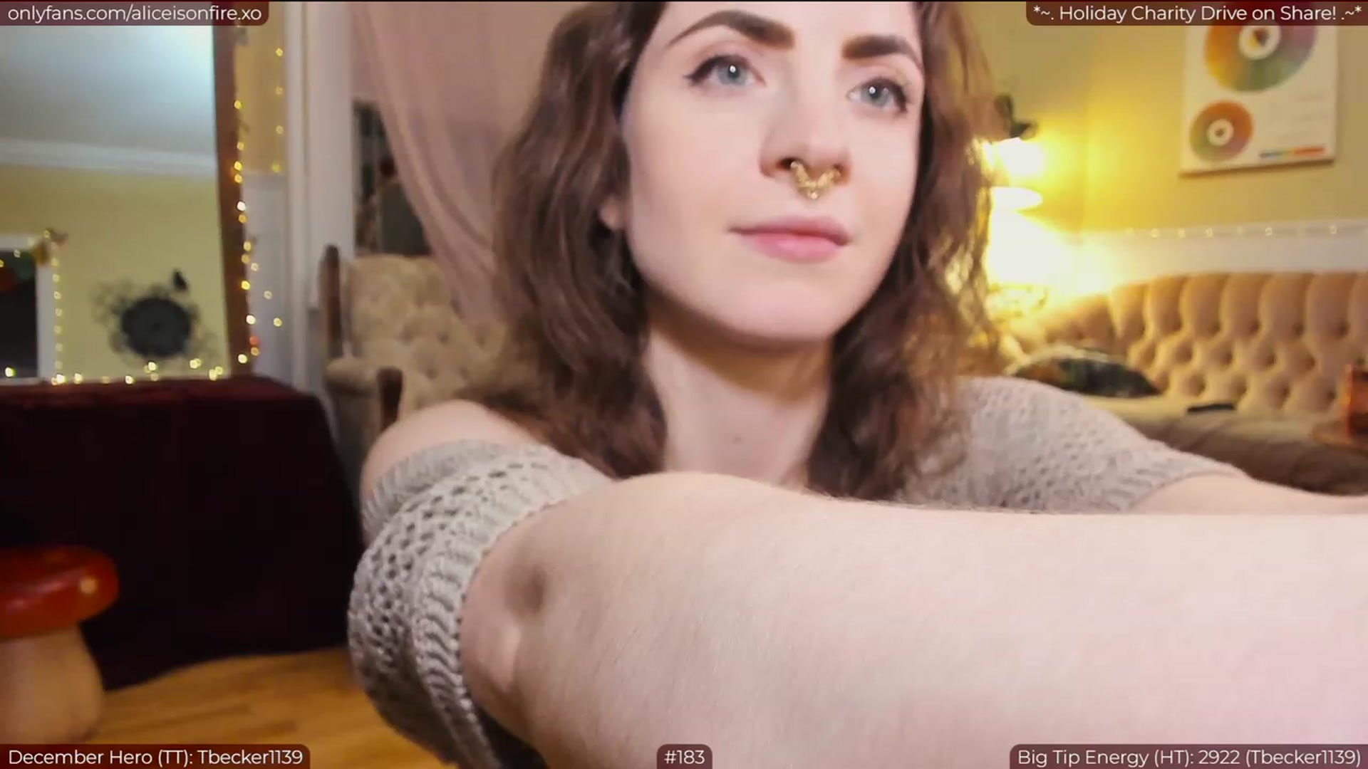 Gallery image thumbnail from aliceisonfire's myfreecams stream on, 12/09/2022, 09:45 image 13 of 20