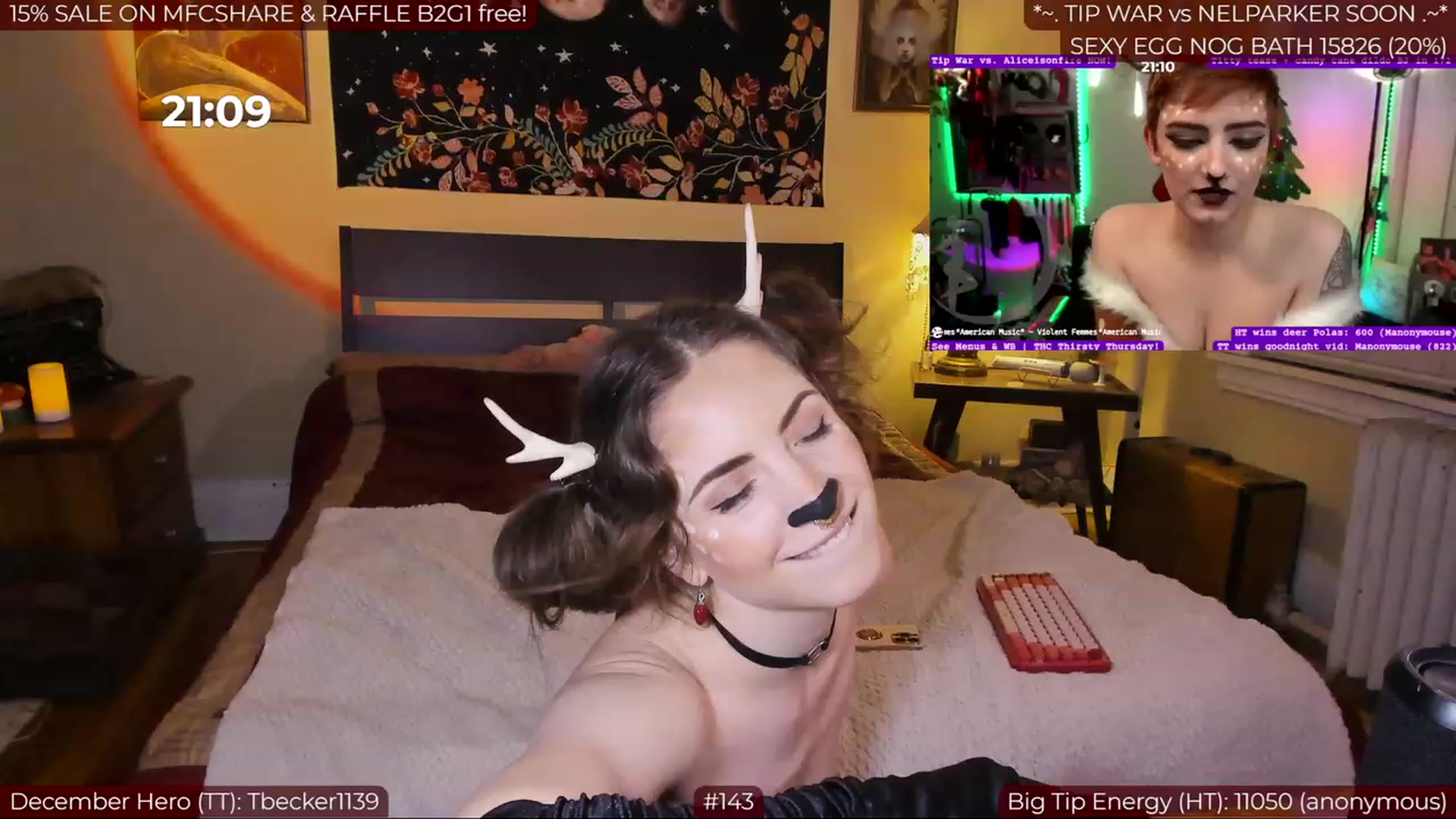 Gallery image thumbnail from aliceisonfire's myfreecams stream on, 12/16/2022, 06:42 image 8 of 20