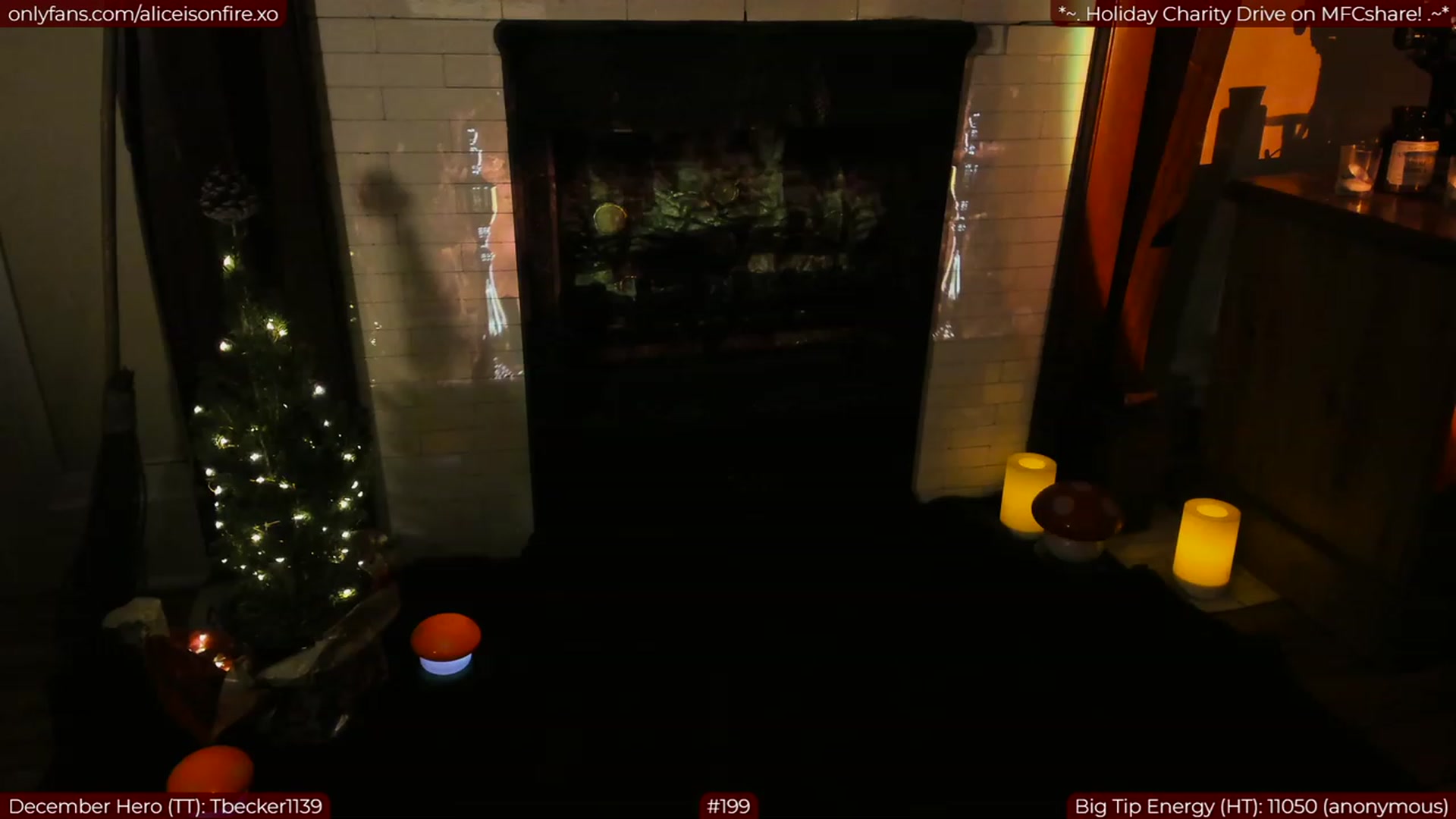 Gallery image thumbnail from aliceisonfire's myfreecams stream on, 12/22/2022, 08:04 image 12 of 20