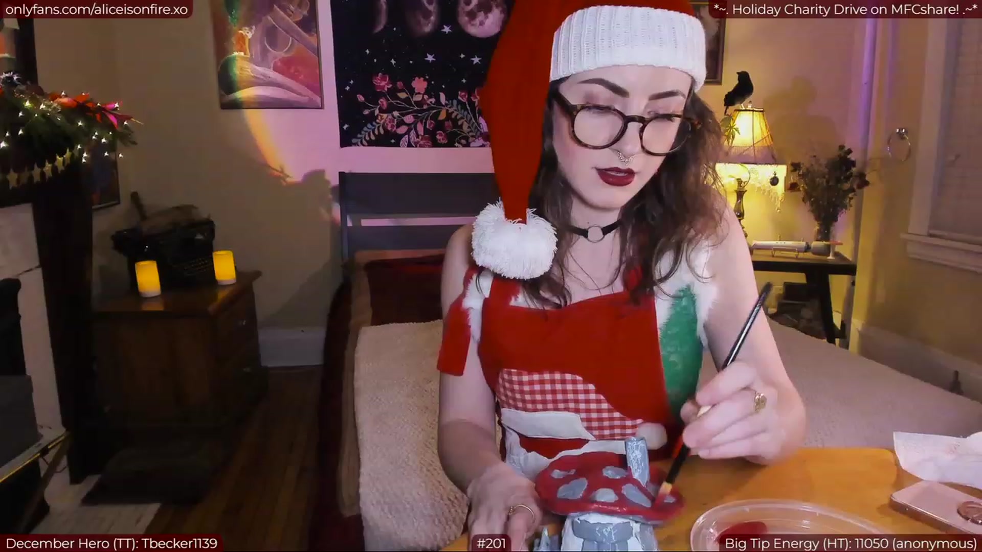 Gallery image thumbnail from aliceisonfire's myfreecams stream on, 12/23/2022, 09:25 image 1 of 20