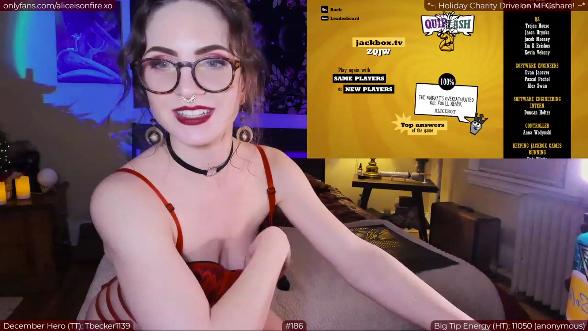 Gallery image thumbnail from aliceisonfire's myfreecams stream on, 12/24/2022, 09:06 image 10 of 20