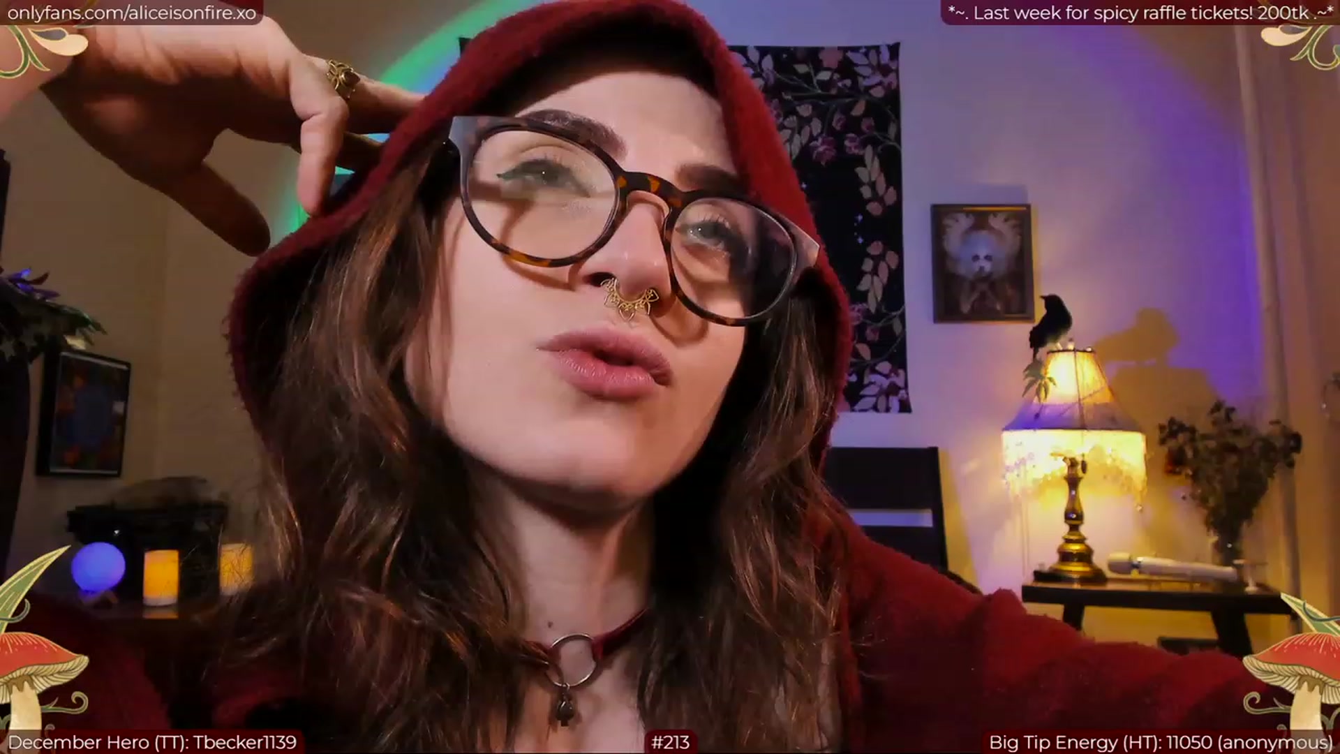 Gallery image thumbnail from aliceisonfire's myfreecams stream on, 12/29/2022, 08:34 image 7 of 20