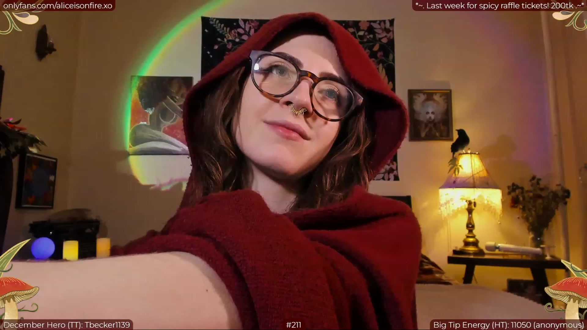 Gallery image thumbnail from aliceisonfire's myfreecams stream on, 12/29/2022, 08:34 image 8 of 20
