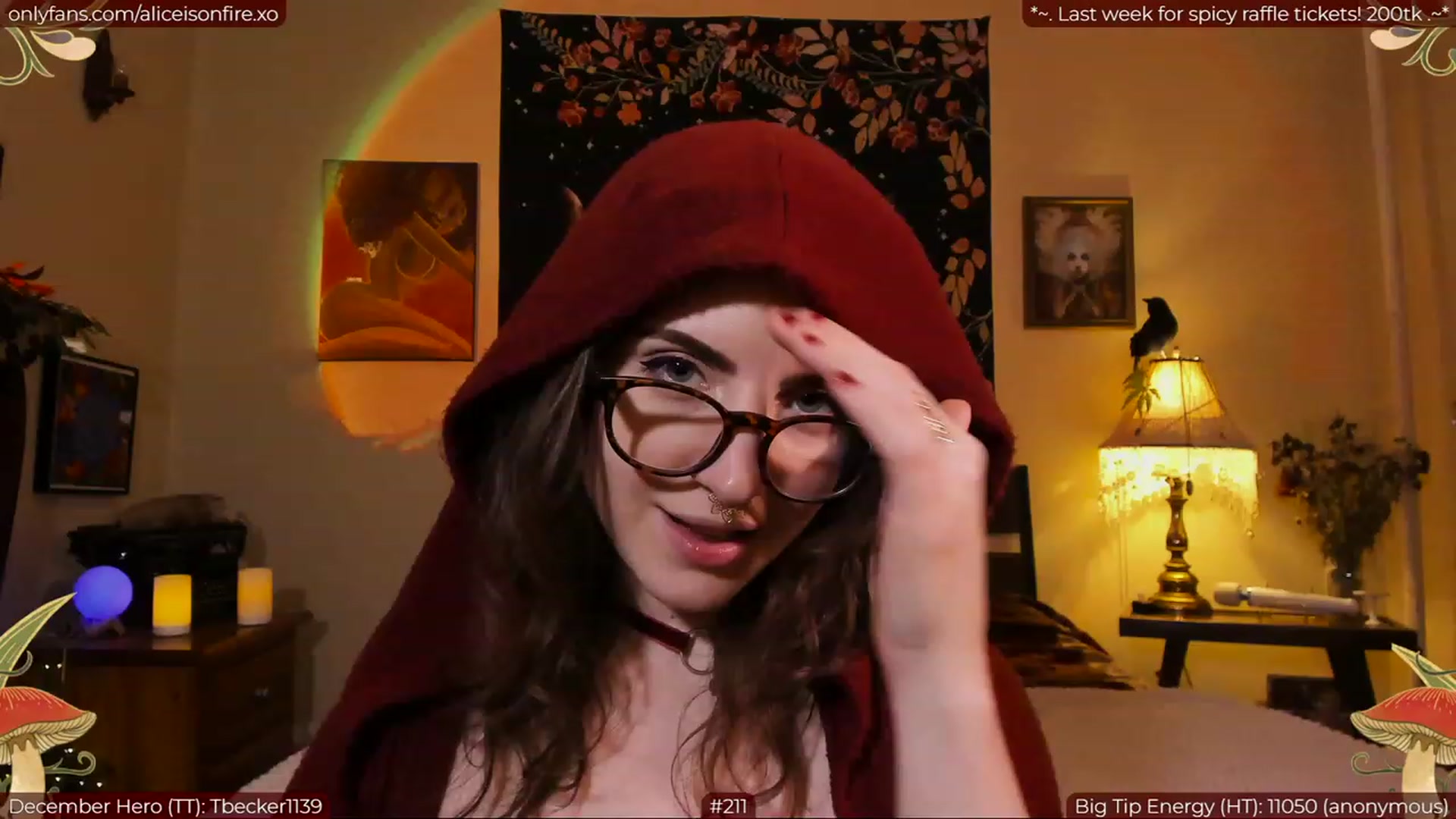 Gallery image thumbnail from aliceisonfire's myfreecams stream on, 12/29/2022, 08:34 image 9 of 20