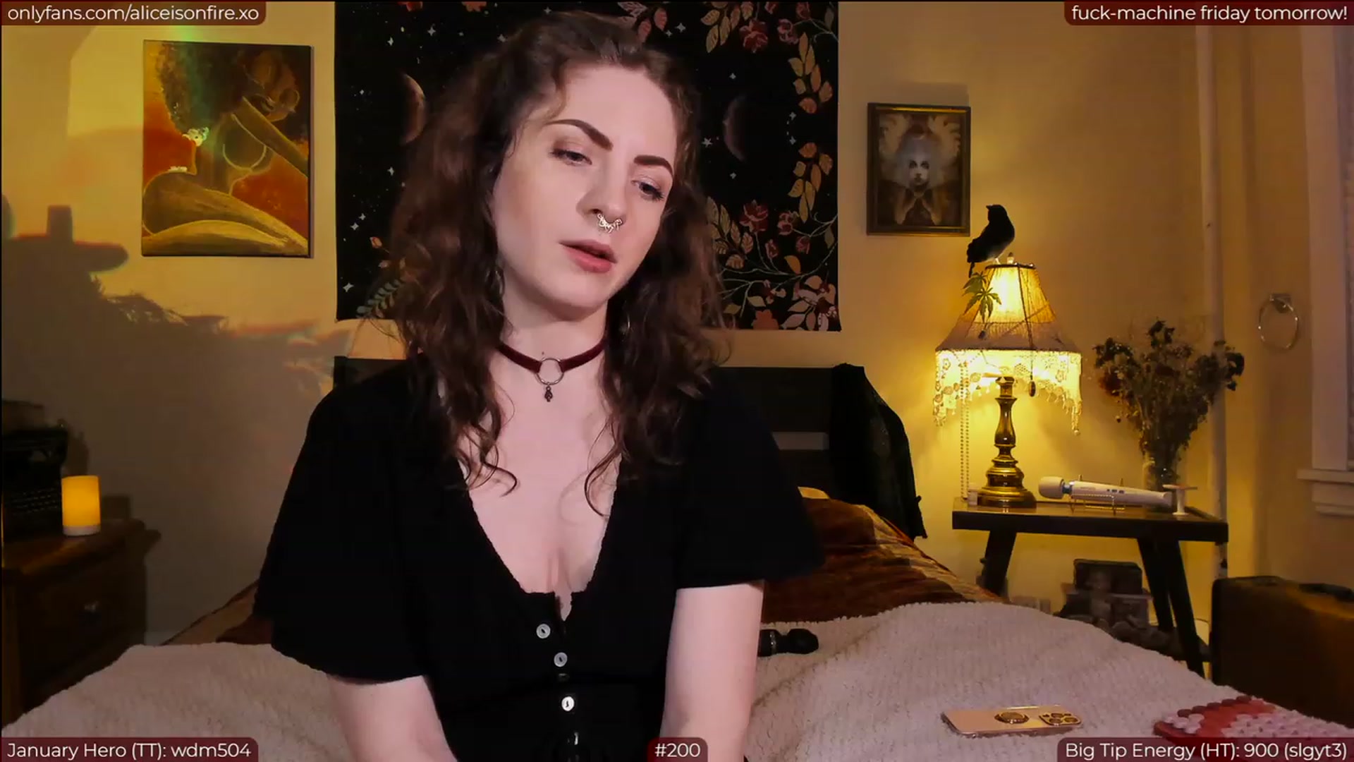 Gallery image thumbnail from aliceisonfire's myfreecams stream on, 01/06/2023, 07:54 image 4 of 20