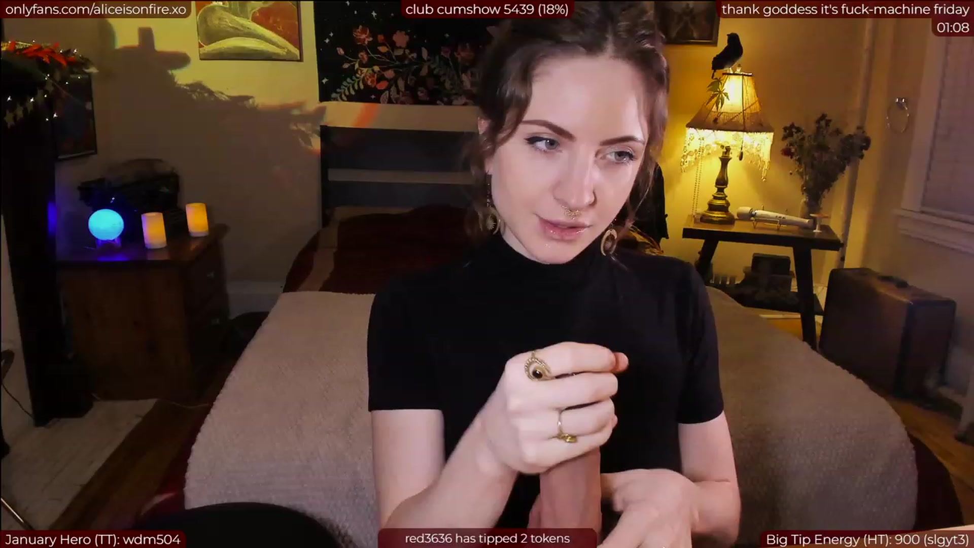 Gallery image thumbnail from aliceisonfire's myfreecams stream on, 01/07/2023, 05:33 image 13 of 20