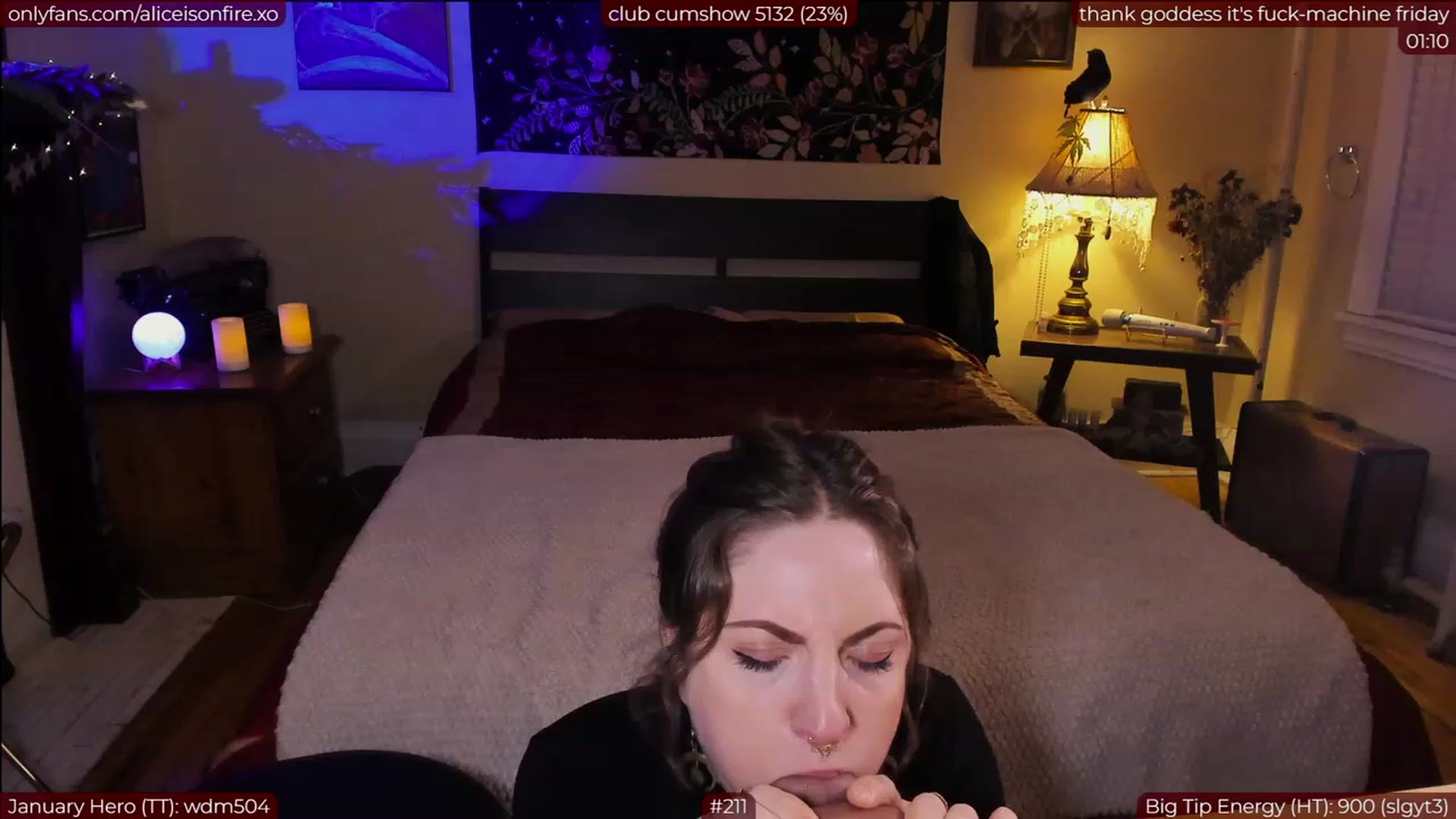 Gallery image thumbnail from aliceisonfire's myfreecams stream on, 01/07/2023, 05:33 image 14 of 20