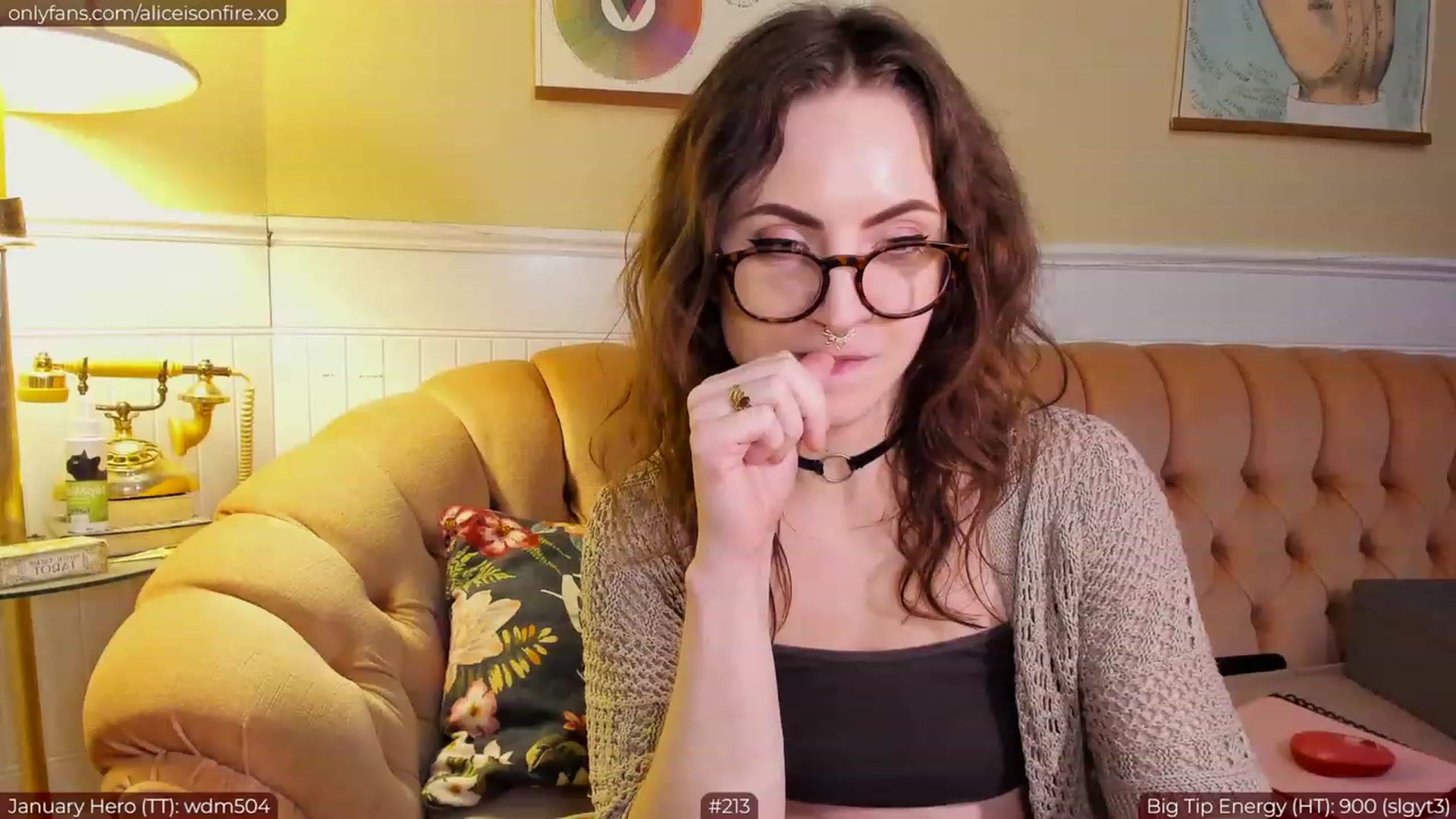 Gallery image thumbnail from aliceisonfire's myfreecams stream on, 01/12/2023, 09:15 image 18 of 20
