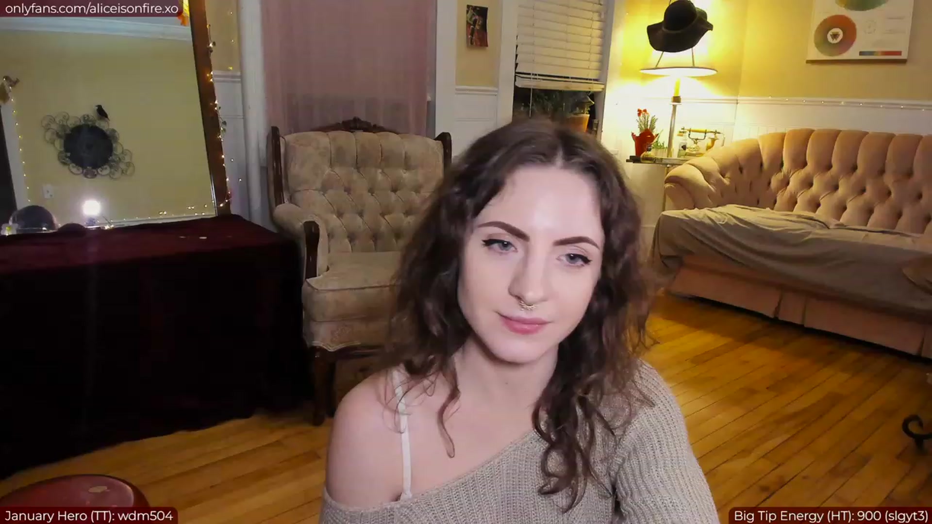 Gallery image thumbnail from aliceisonfire's myfreecams stream on, 01/13/2023, 09:33 image 3 of 20