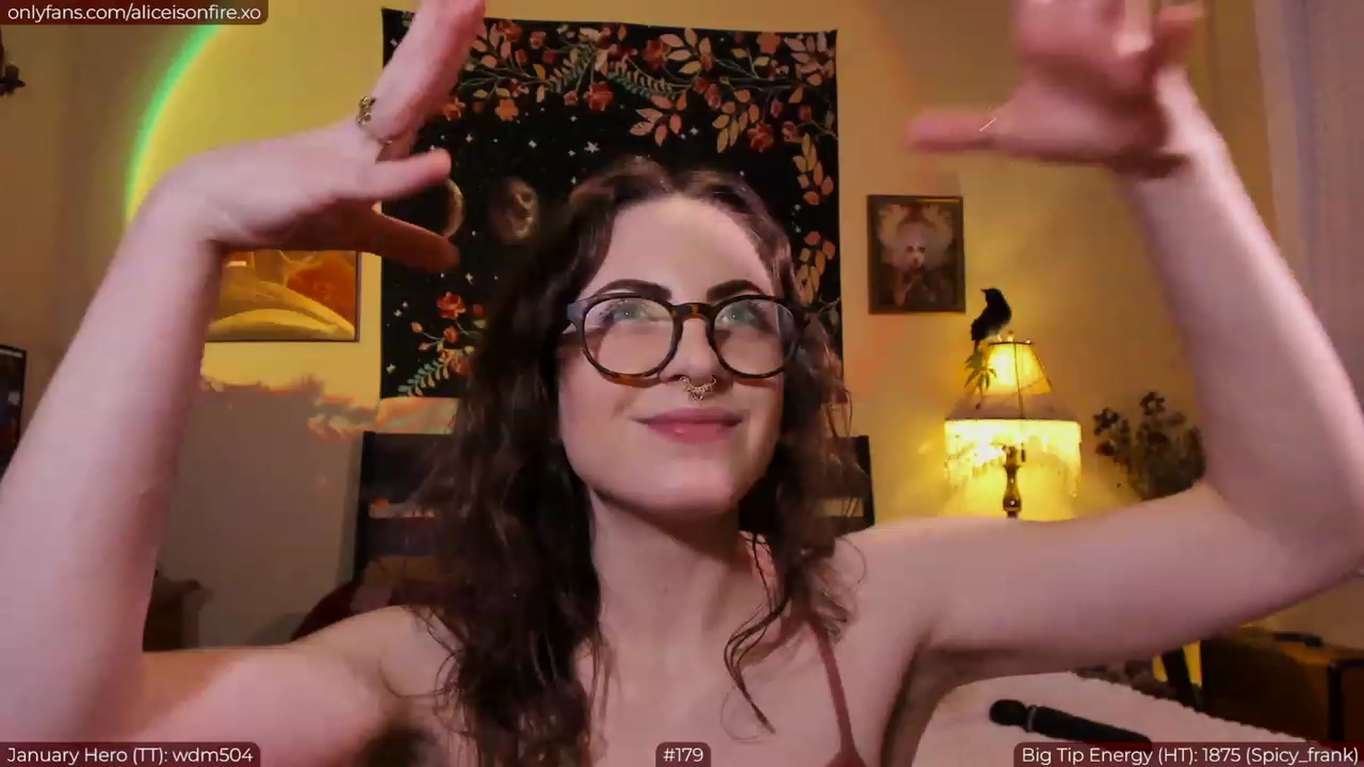 Gallery image thumbnail from aliceisonfire's myfreecams stream on, 01/17/2023, 05:23 image 13 of 20