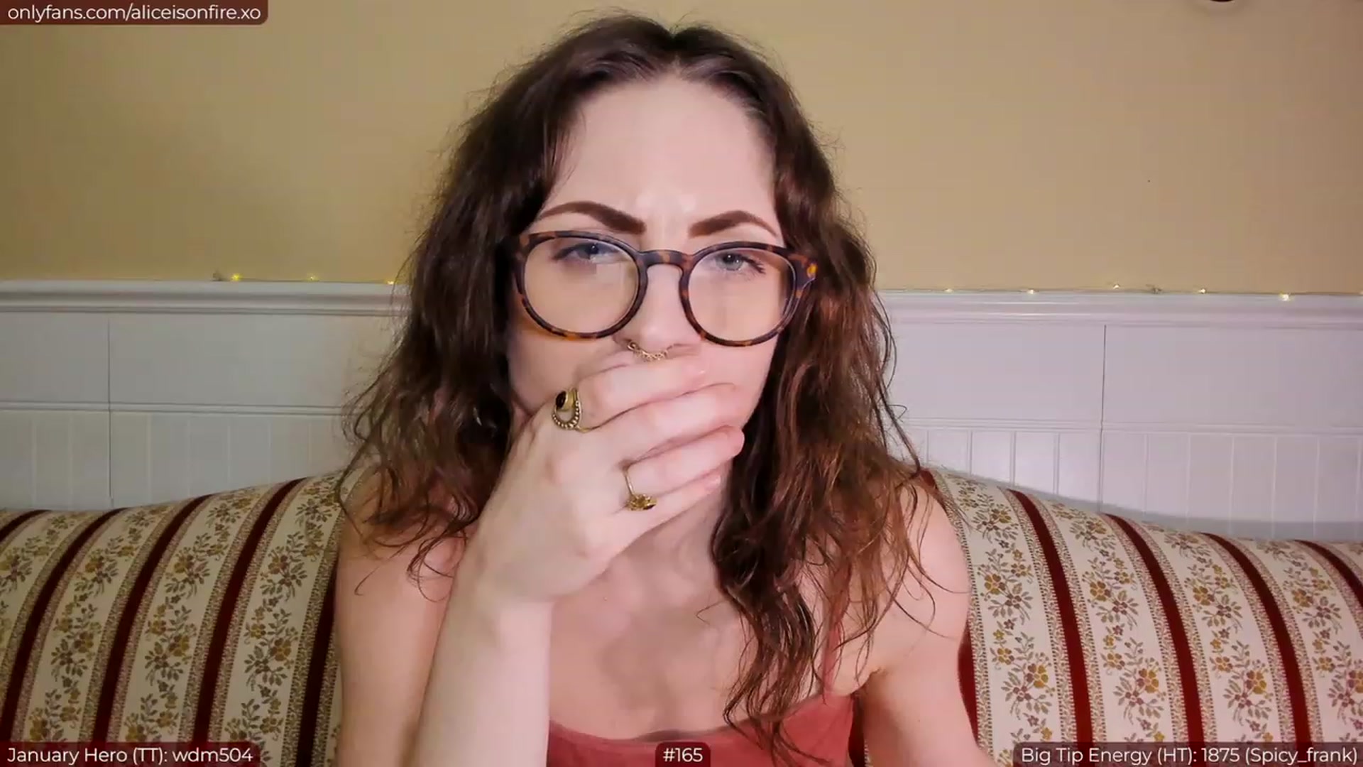 Gallery image thumbnail from aliceisonfire's myfreecams stream on, 01/17/2023, 09:21 image 19 of 20