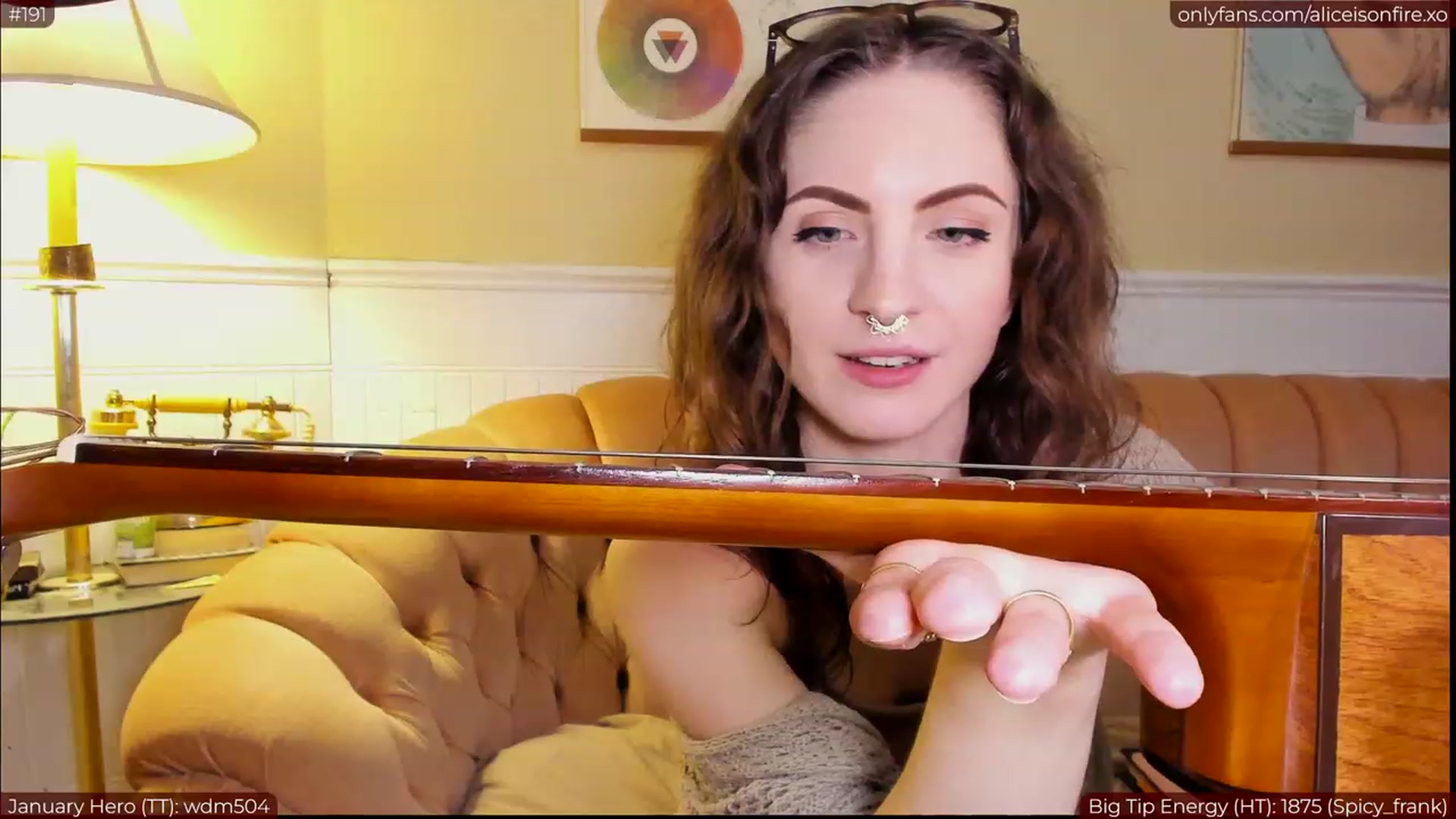 Gallery image thumbnail from aliceisonfire's myfreecams stream on, 01/19/2023, 08:05 image 12 of 20