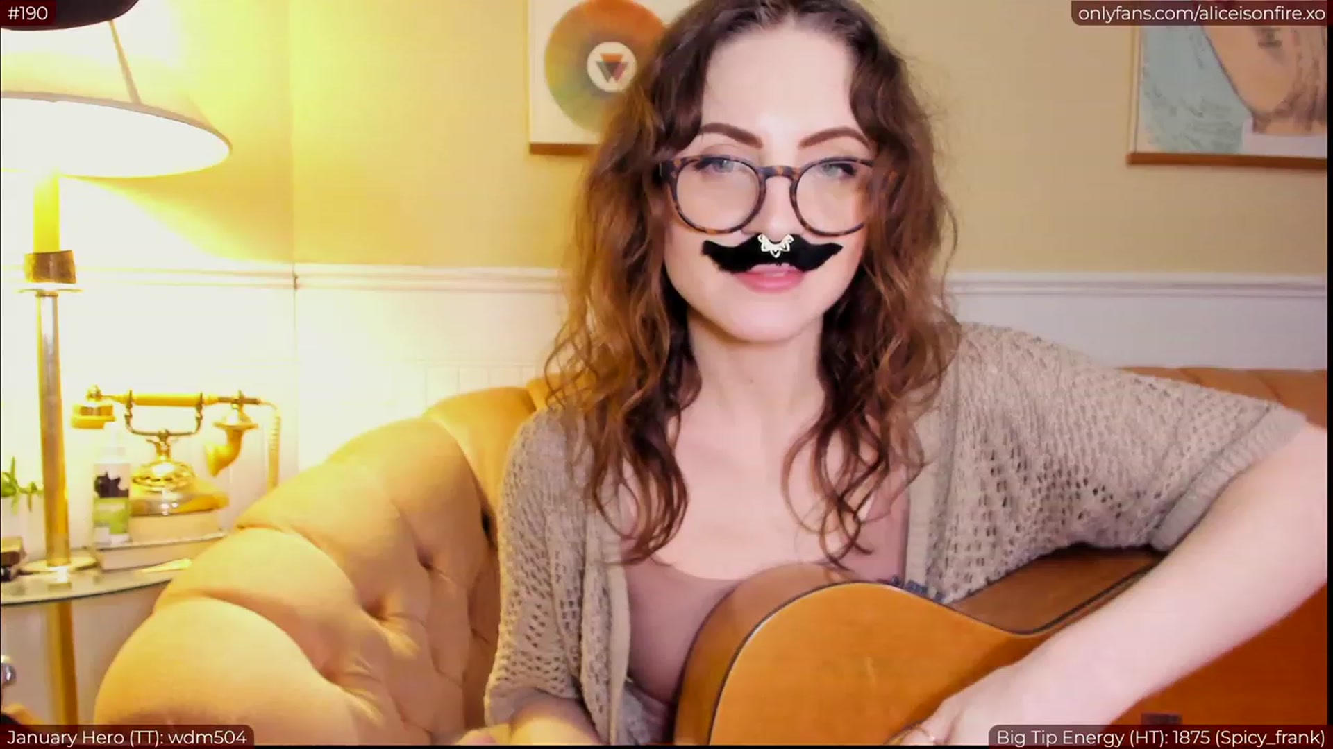 Gallery image thumbnail from aliceisonfire's myfreecams stream on, 01/19/2023, 08:05 image 4 of 20