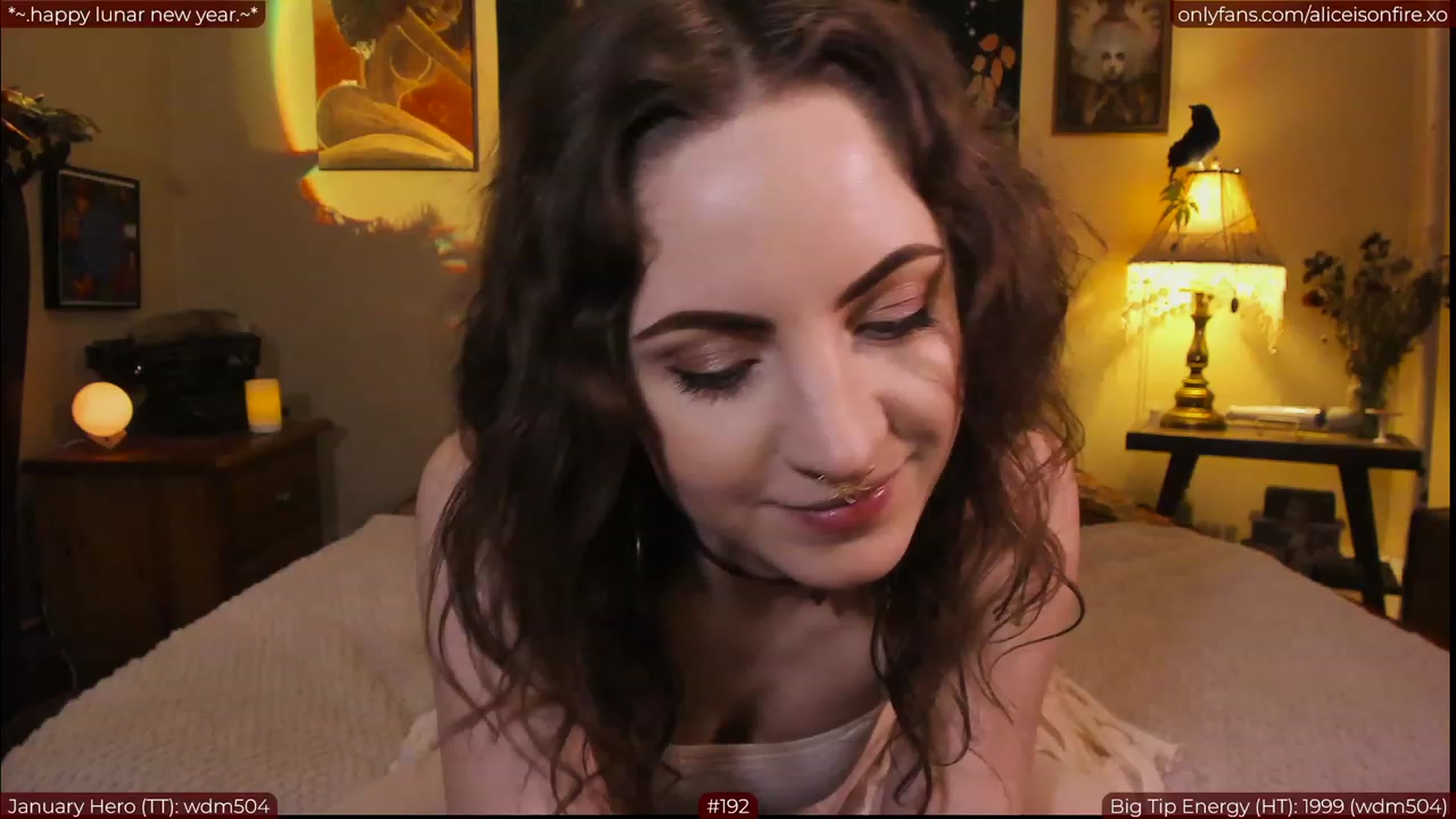 Gallery image thumbnail from aliceisonfire's myfreecams stream on, 01/23/2023, 04:16 image 19 of 20