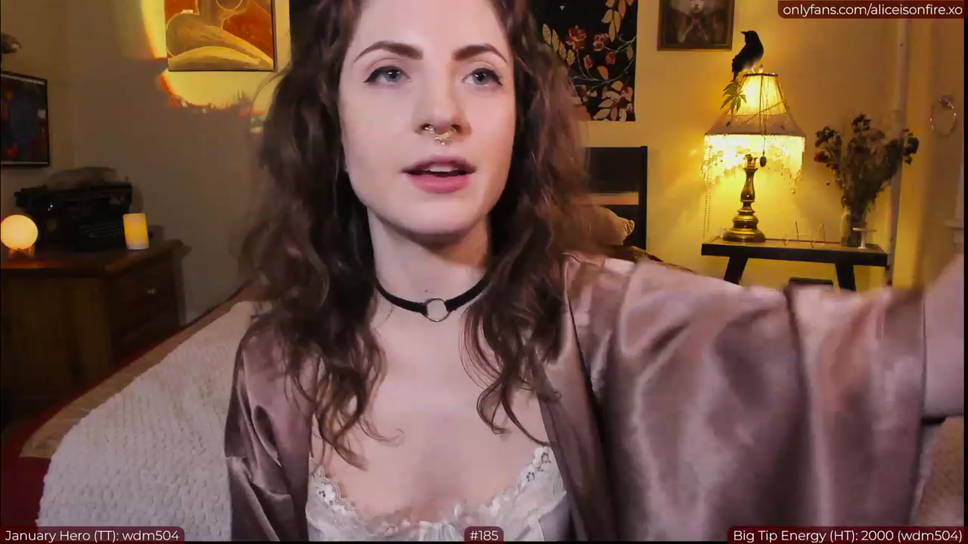 Gallery image thumbnail from aliceisonfire's myfreecams stream on, 01/27/2023, 06:56 image 7 of 20