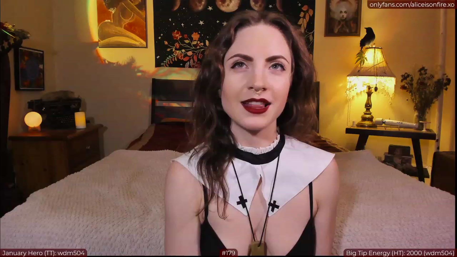 Gallery image thumbnail from aliceisonfire's myfreecams stream on, 01/30/2023, 05:00 image 11 of 20
