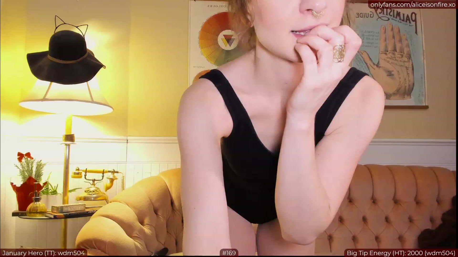 Gallery image thumbnail from aliceisonfire's myfreecams stream on, 02/01/2023, 08:05 image 3 of 20