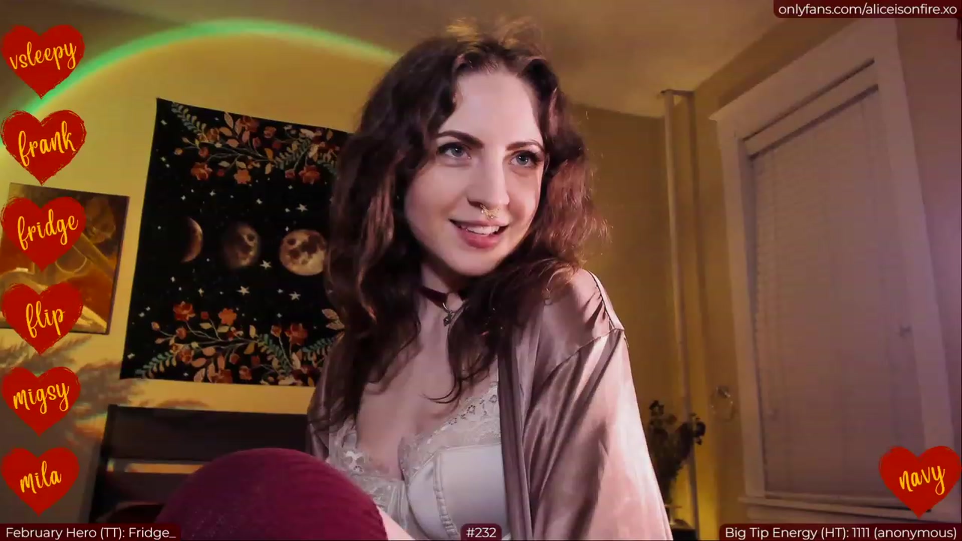 Gallery image thumbnail from aliceisonfire's myfreecams stream on, 02/09/2023, 05:01 image 16 of 20