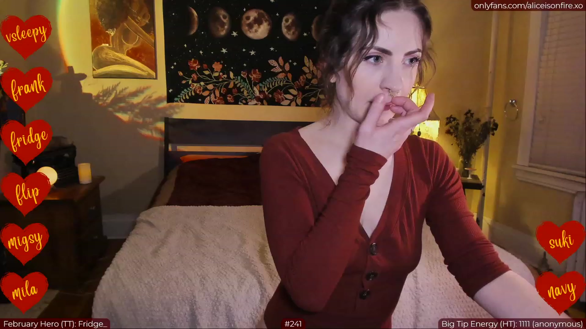 Gallery image thumbnail from aliceisonfire's myfreecams stream on, 02/10/2023, 05:59 image 6 of 20